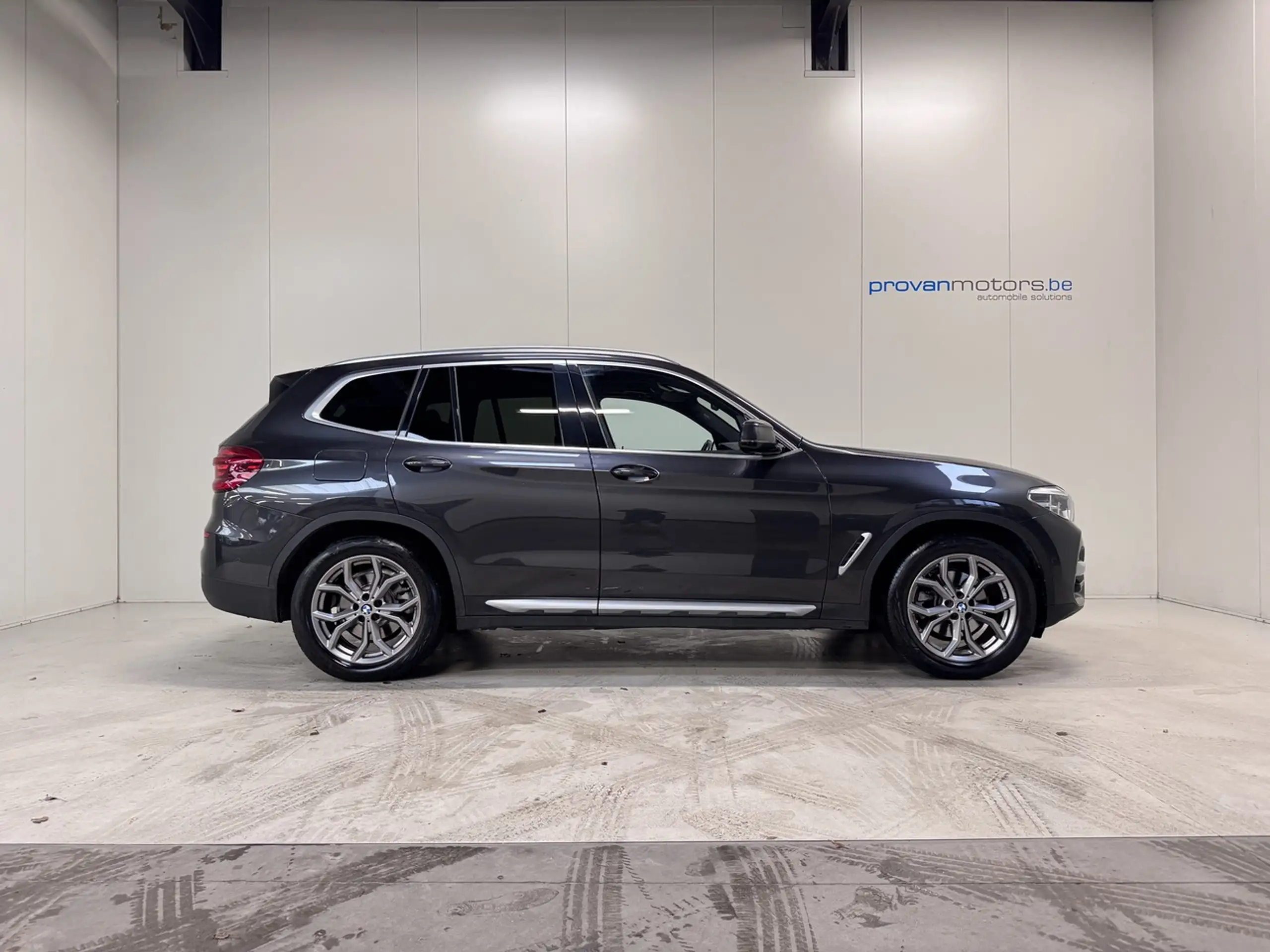 BMW - X3