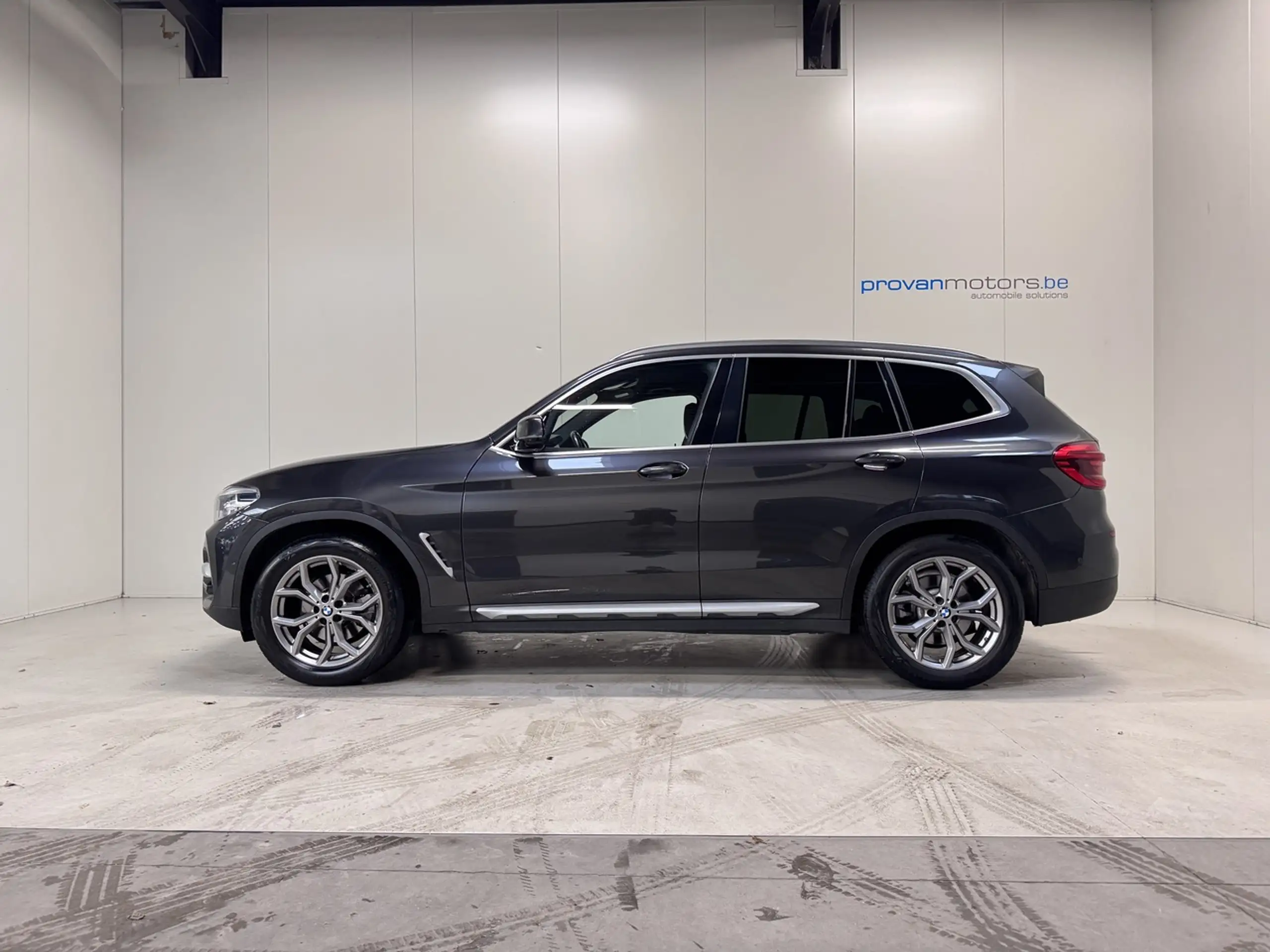 BMW - X3