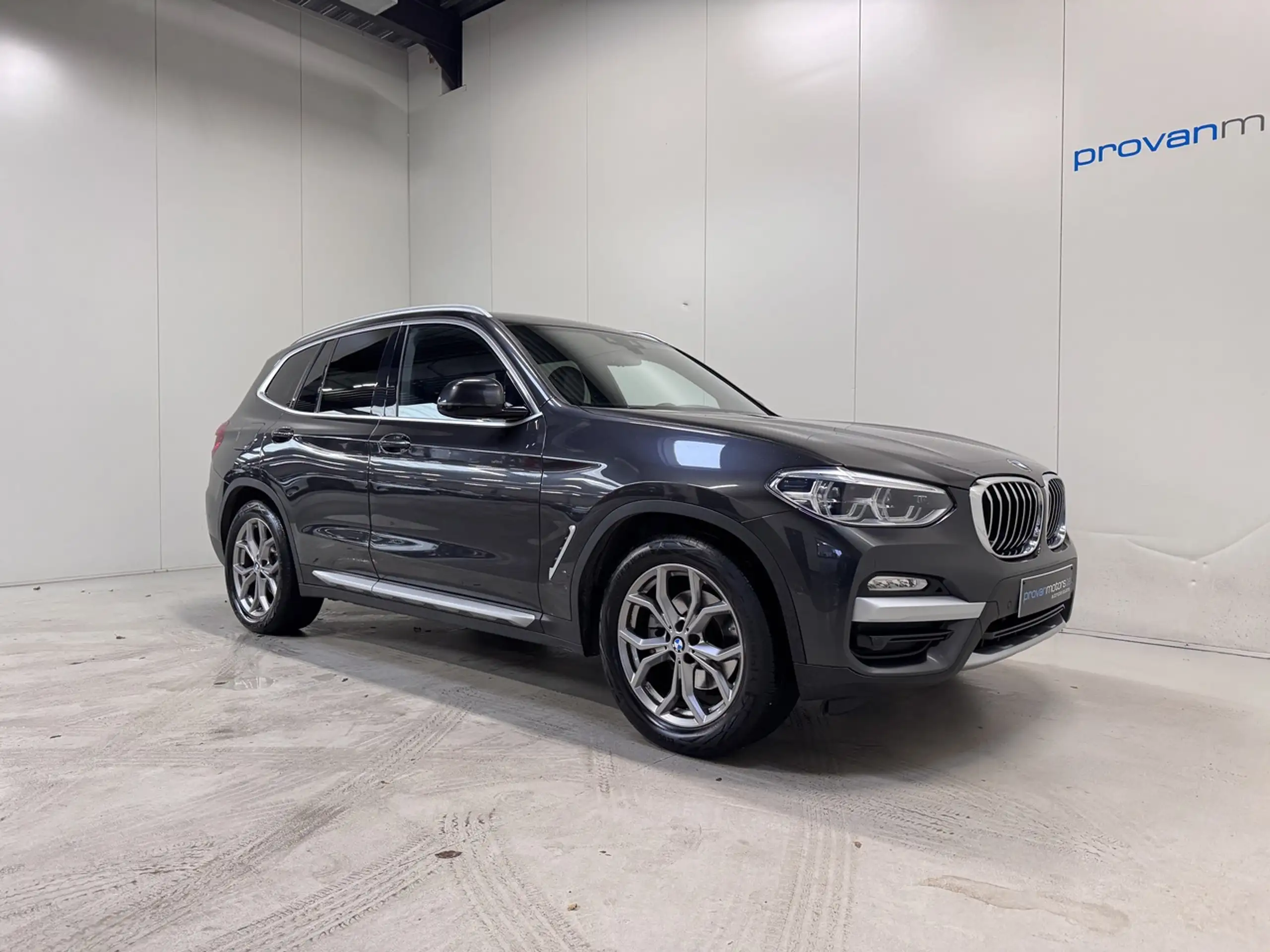 BMW - X3