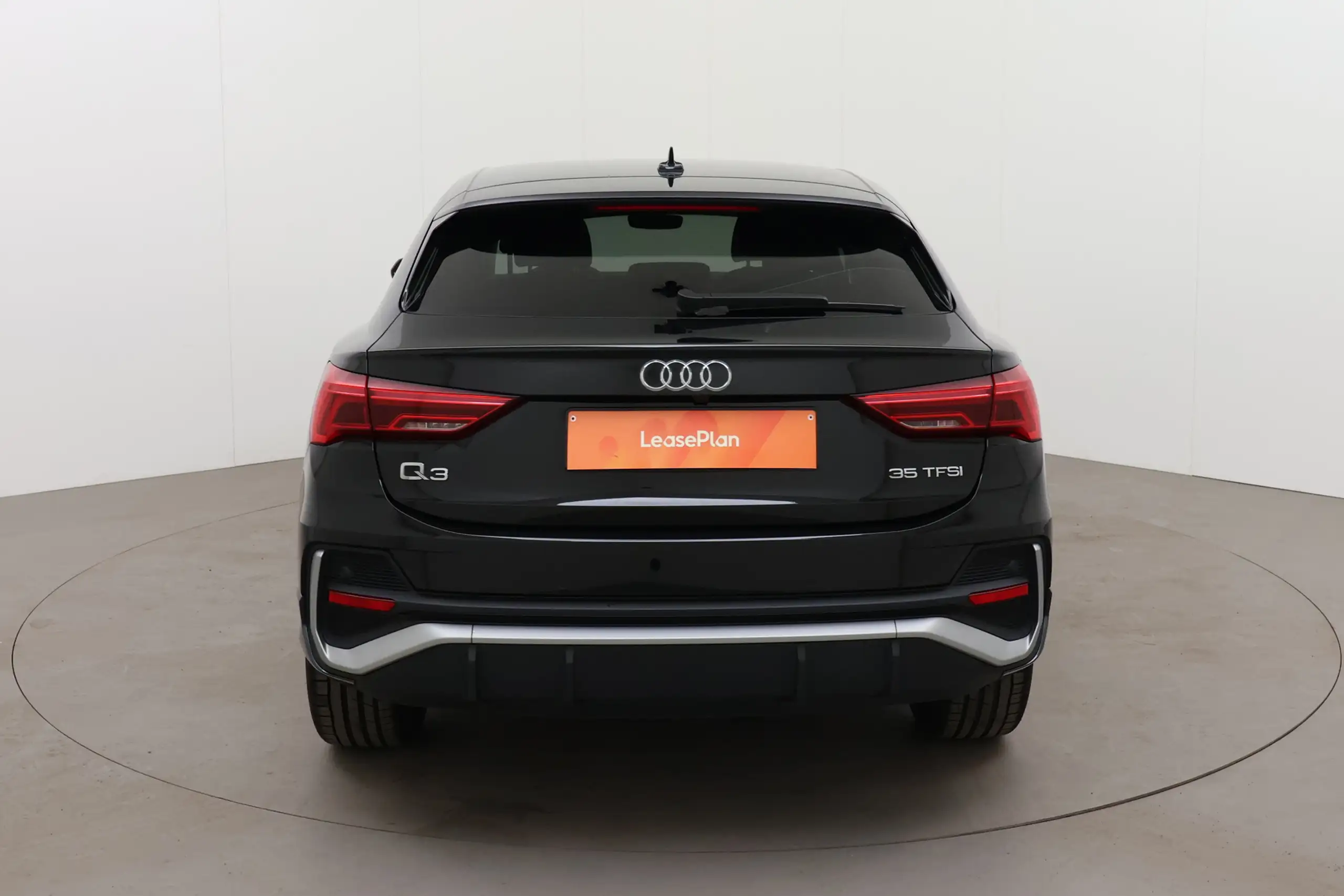 Audi - Q3