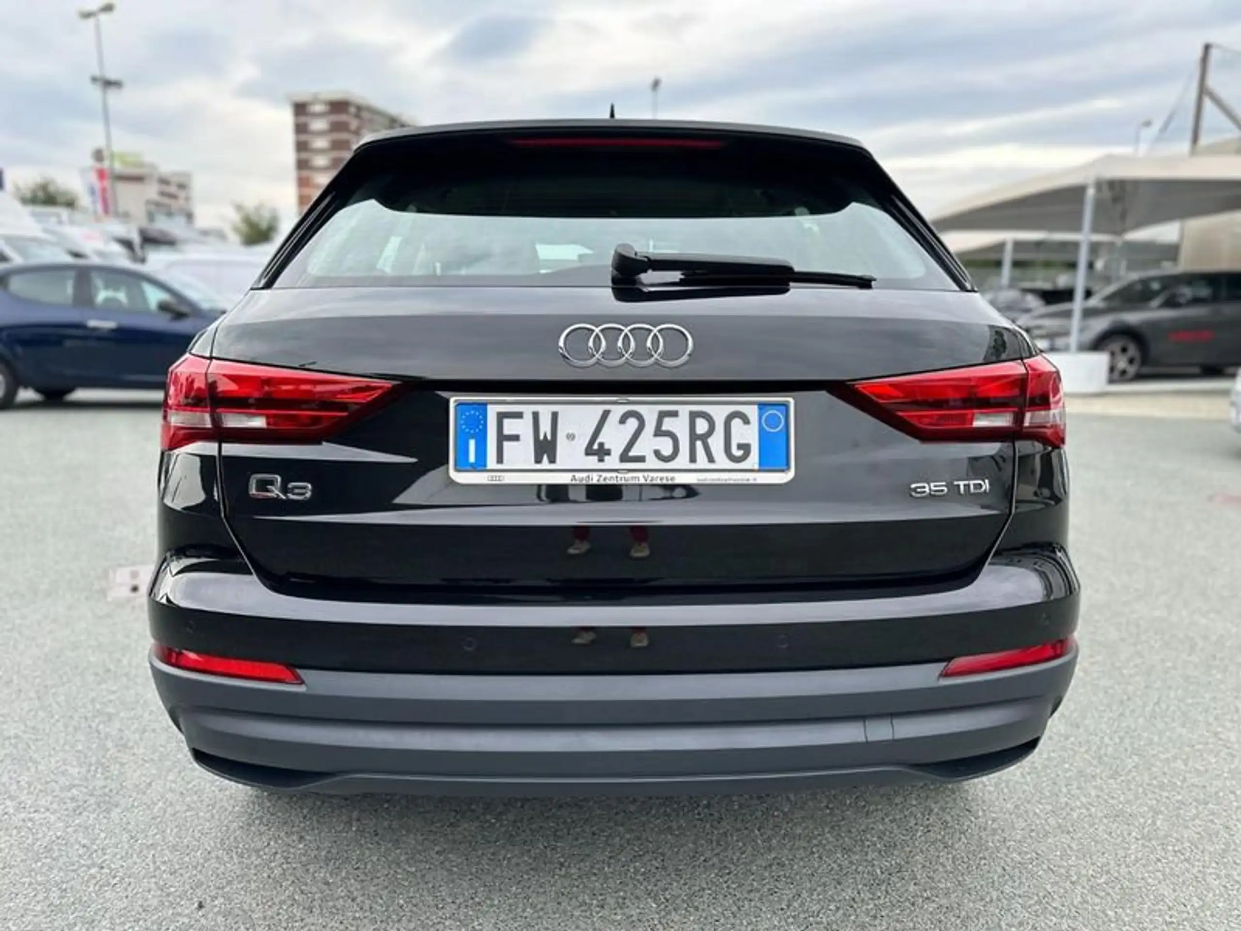 Audi - Q3