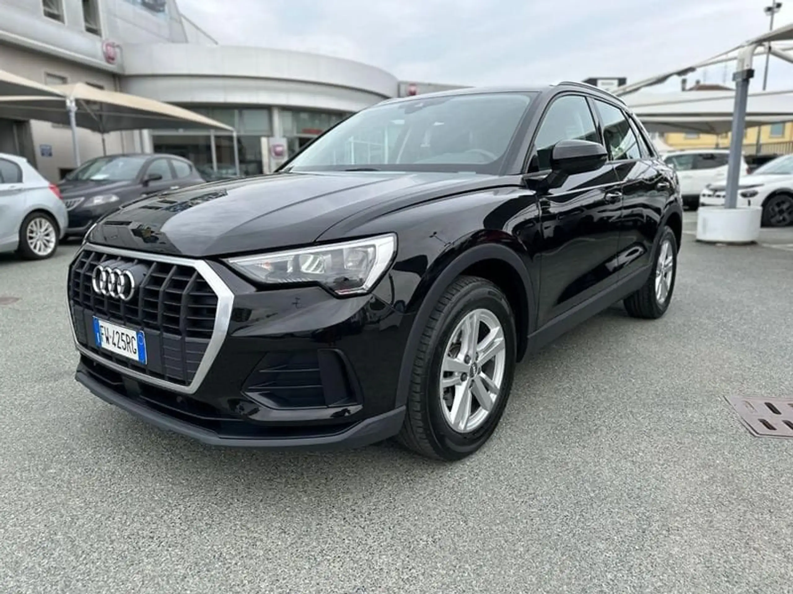 Audi - Q3