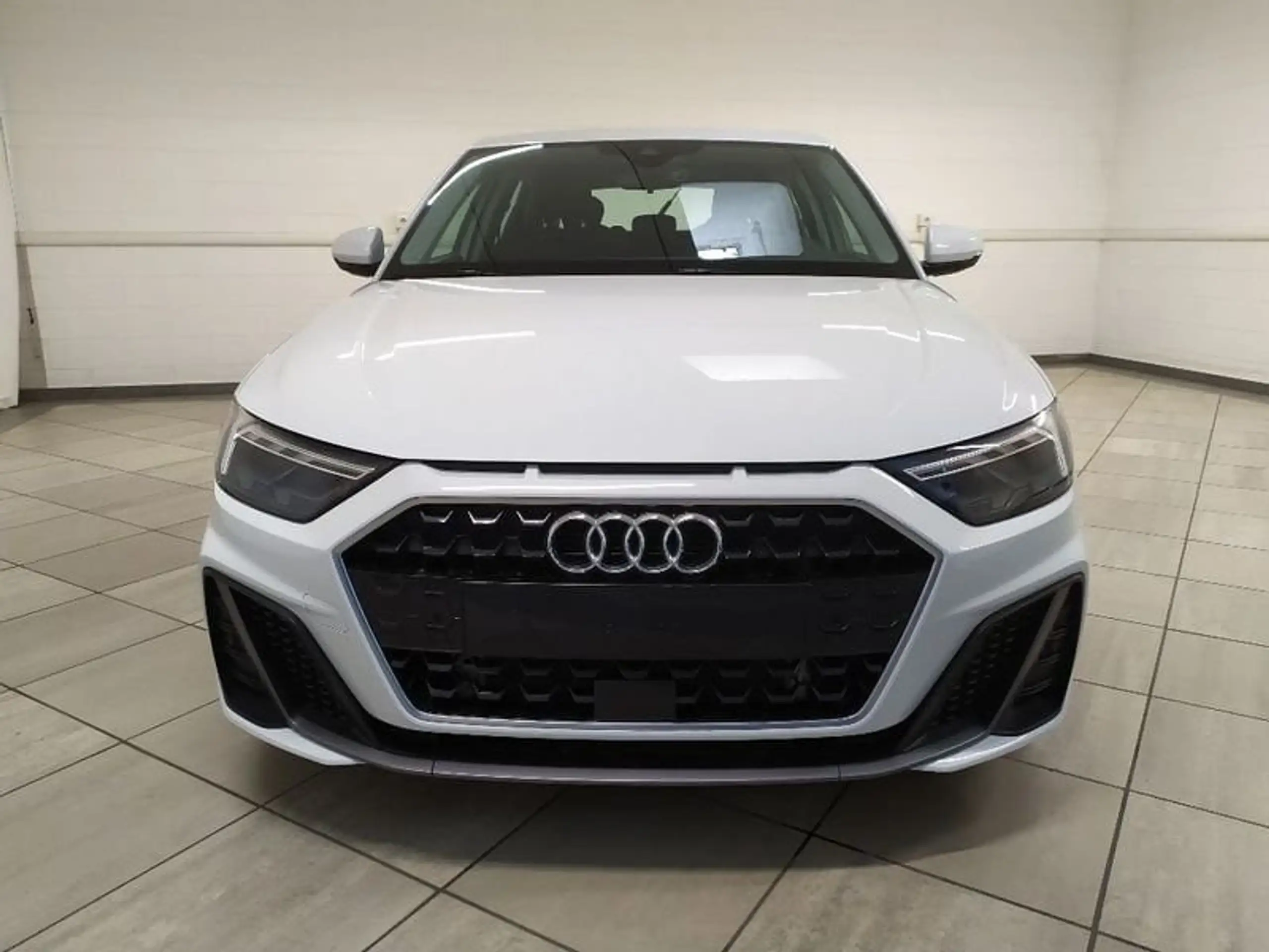 Audi - A1