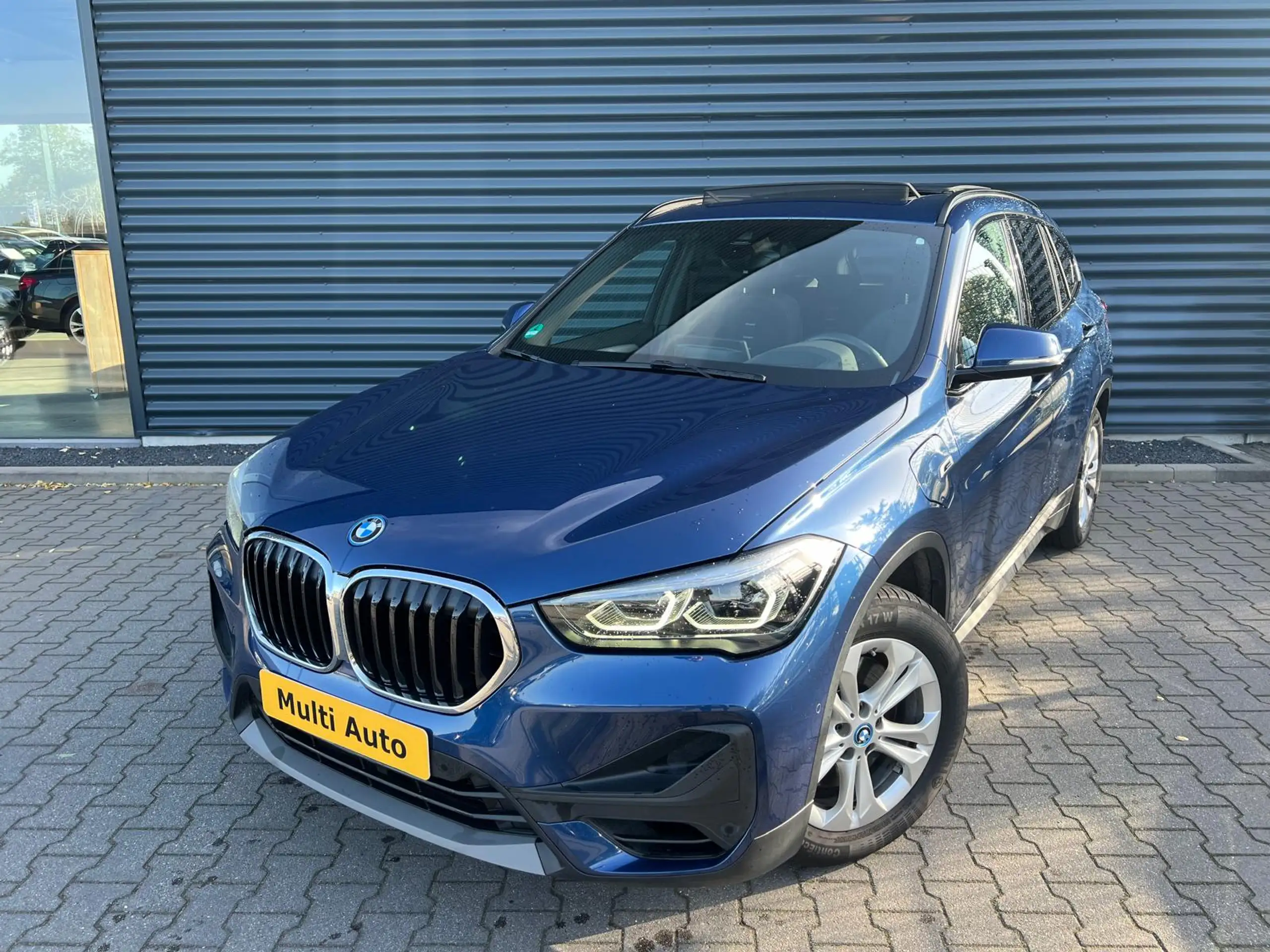 BMW - X1