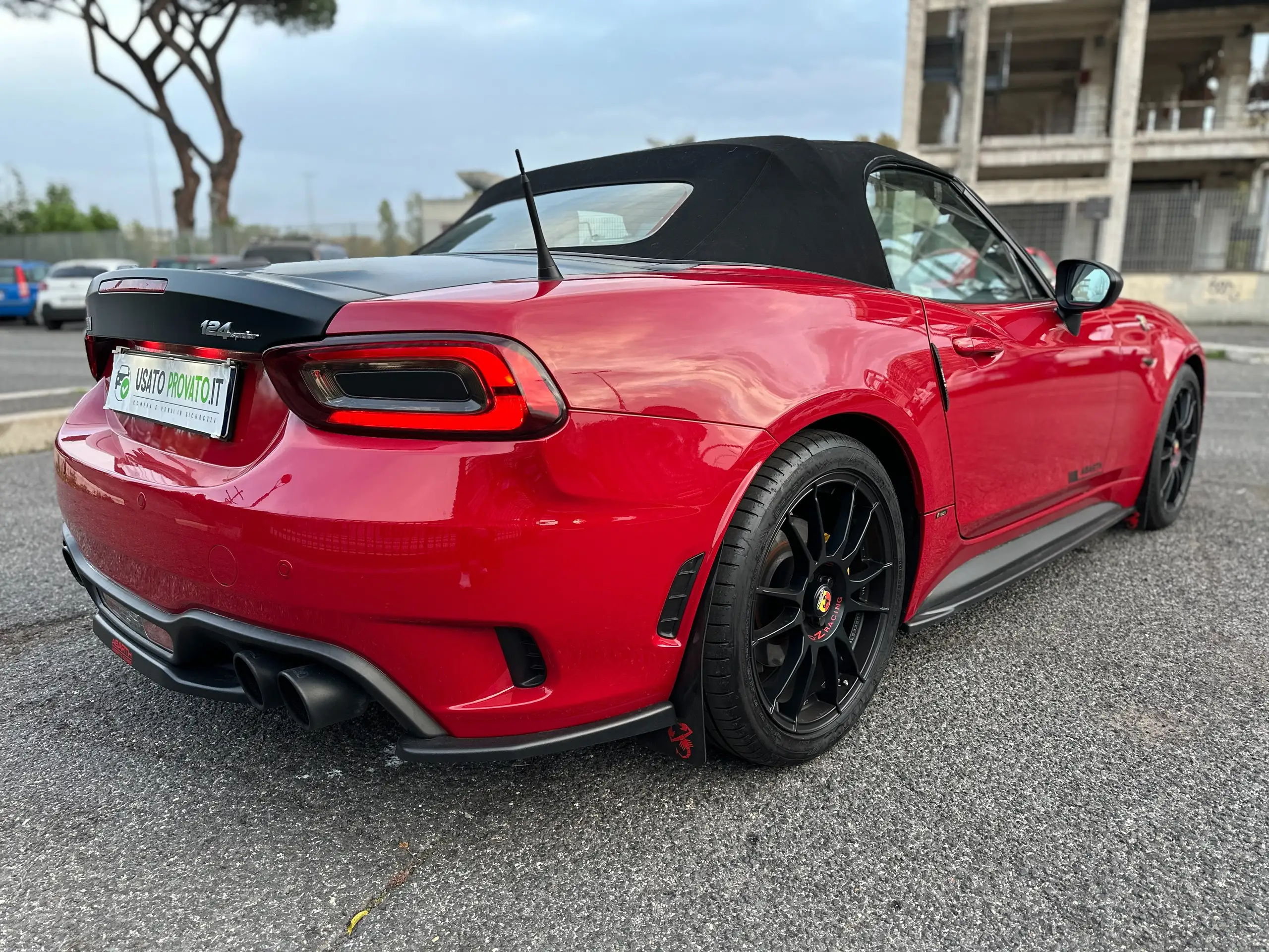 Abarth - 124 Spider