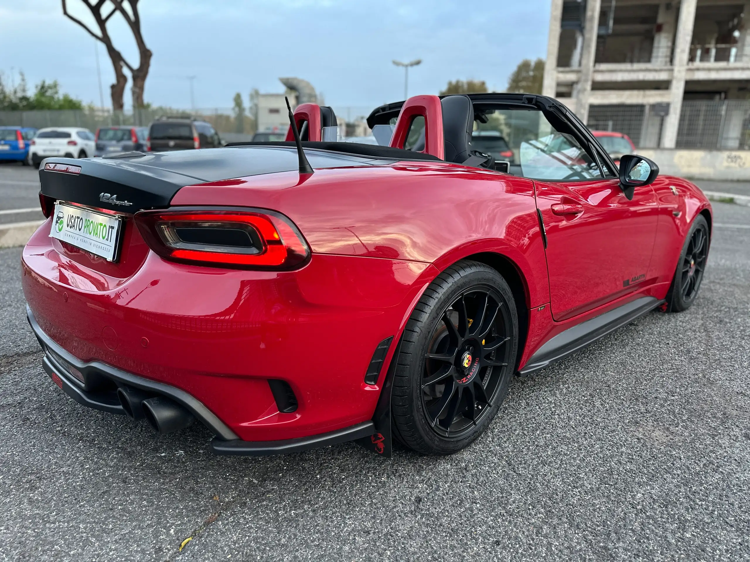 Abarth - 124 Spider