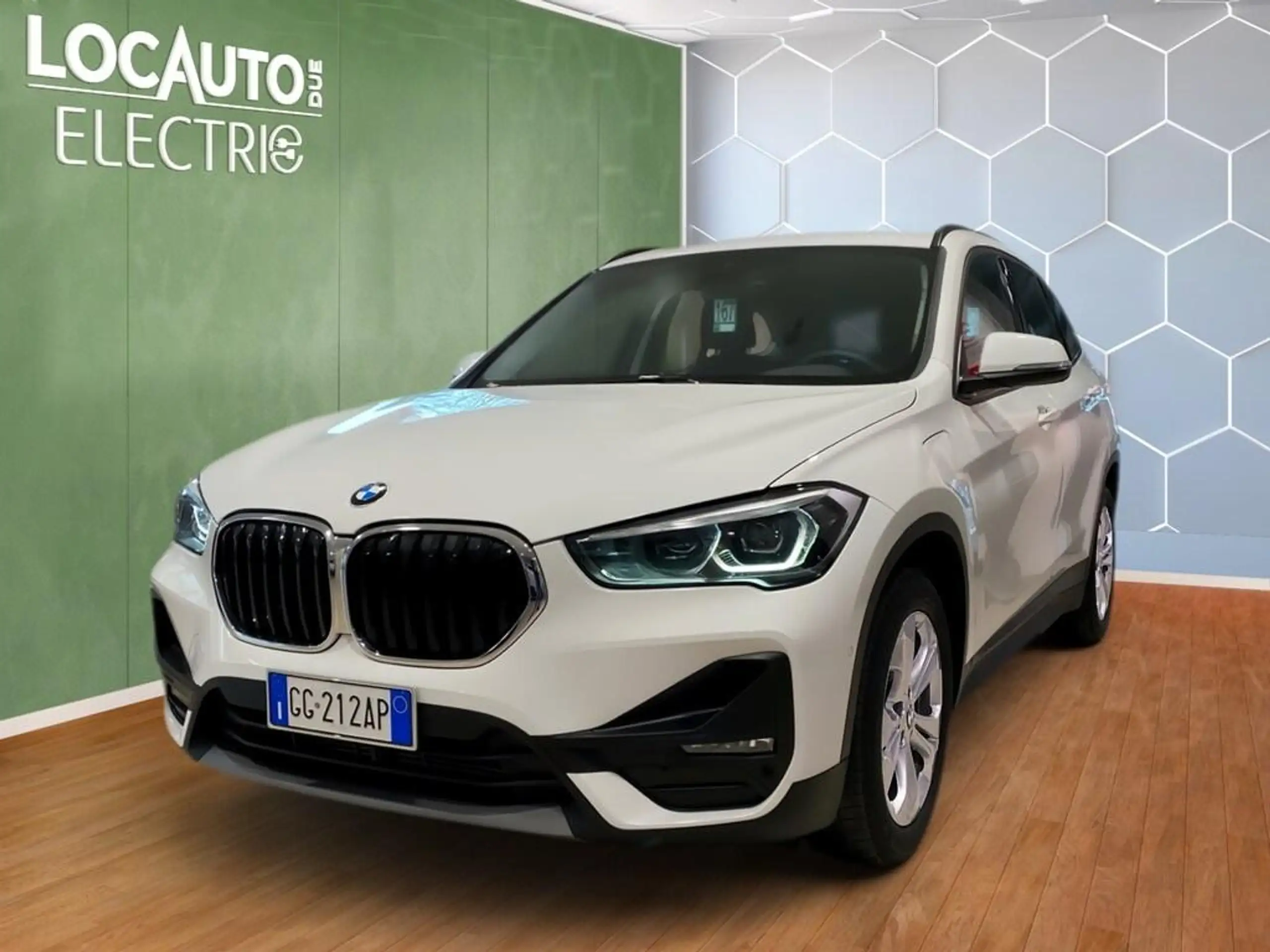 BMW - X1