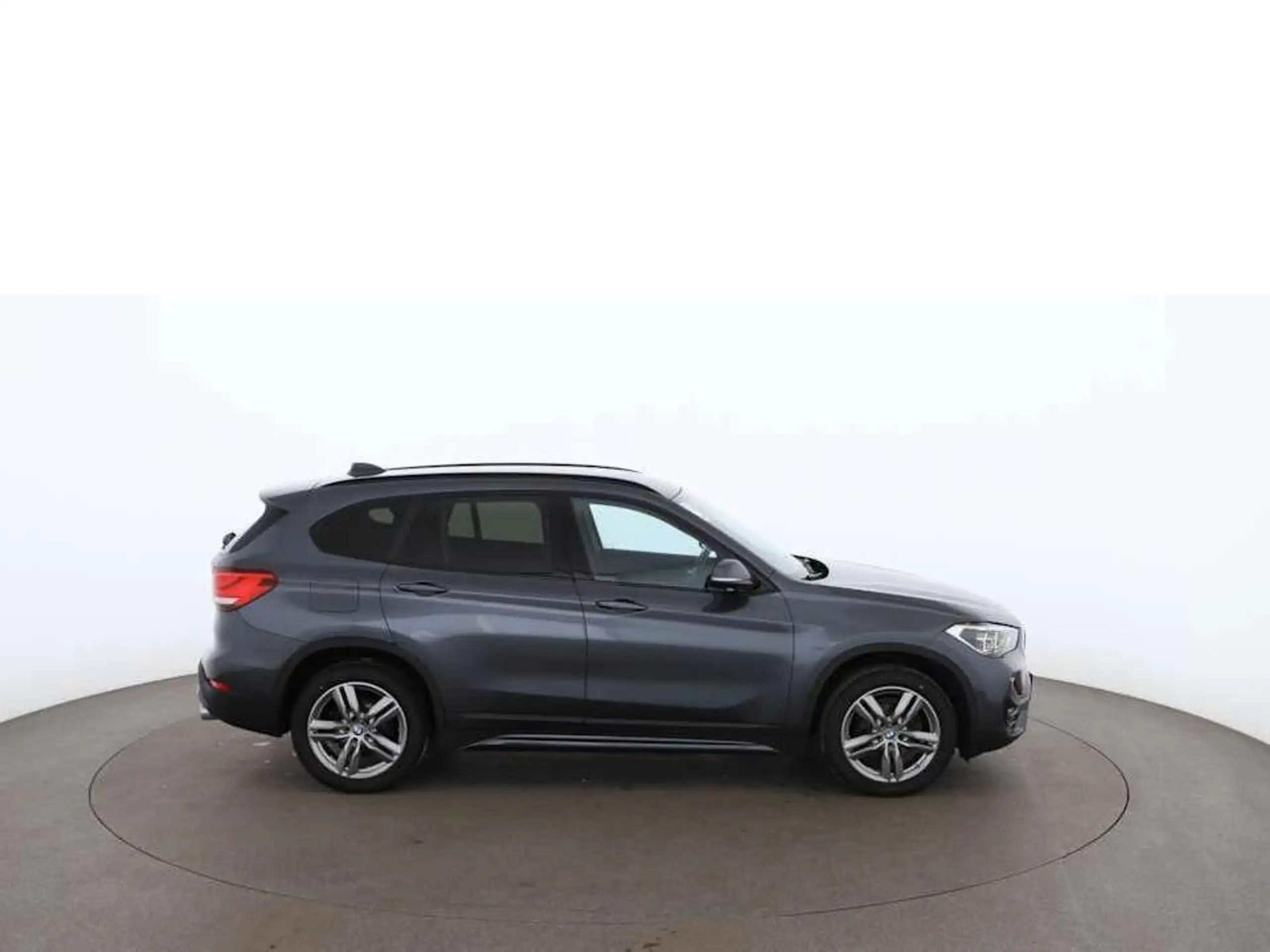 BMW - X1