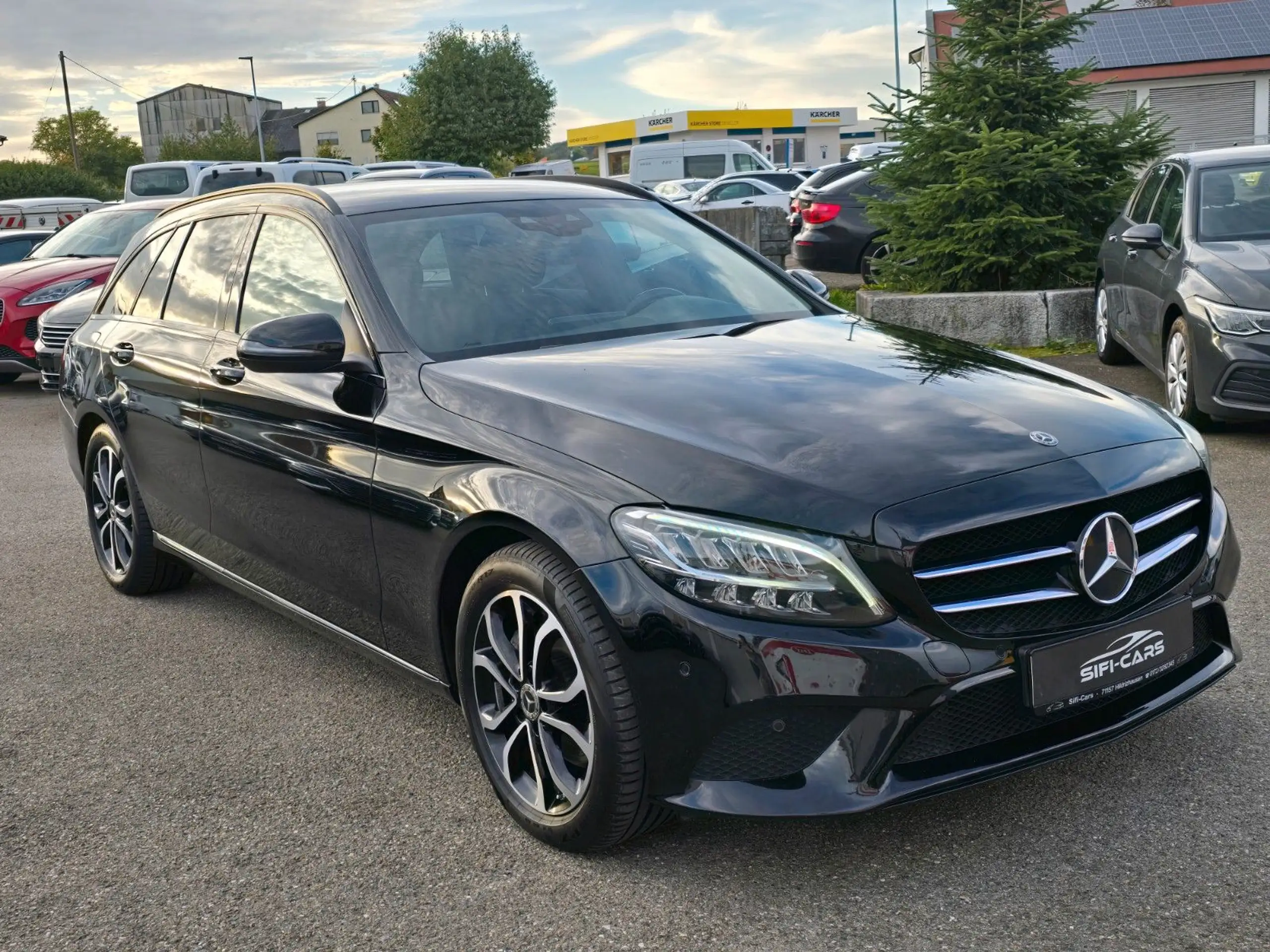 Mercedes-Benz - C 220