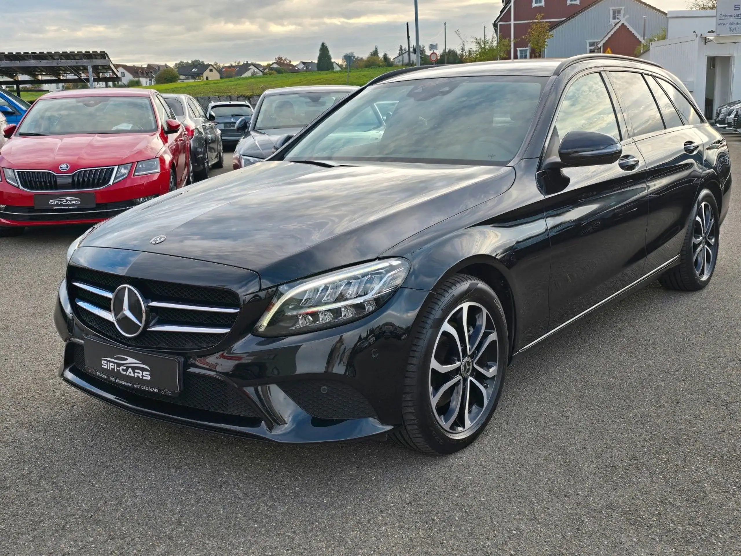 Mercedes-Benz - C 220