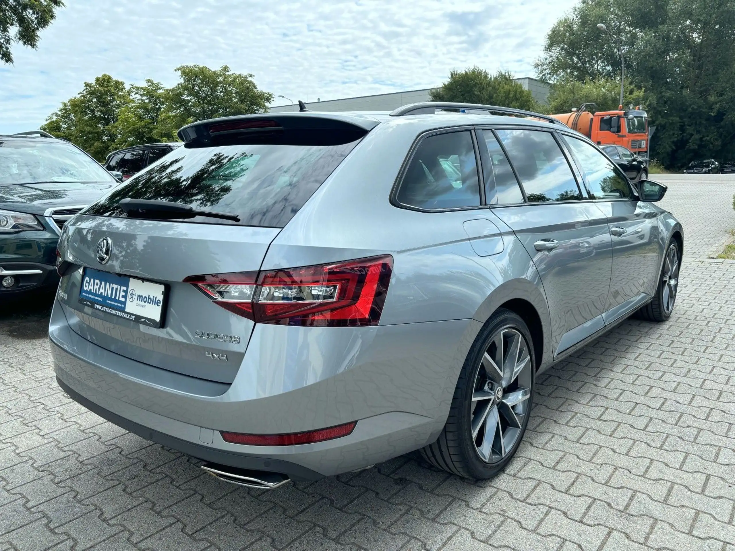 Skoda - Superb