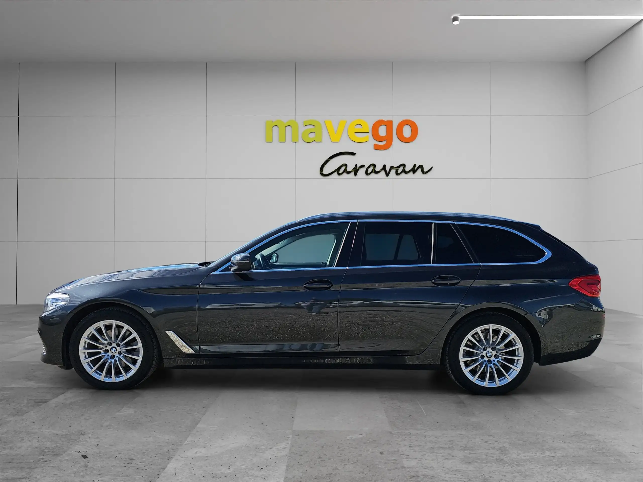 BMW - 520