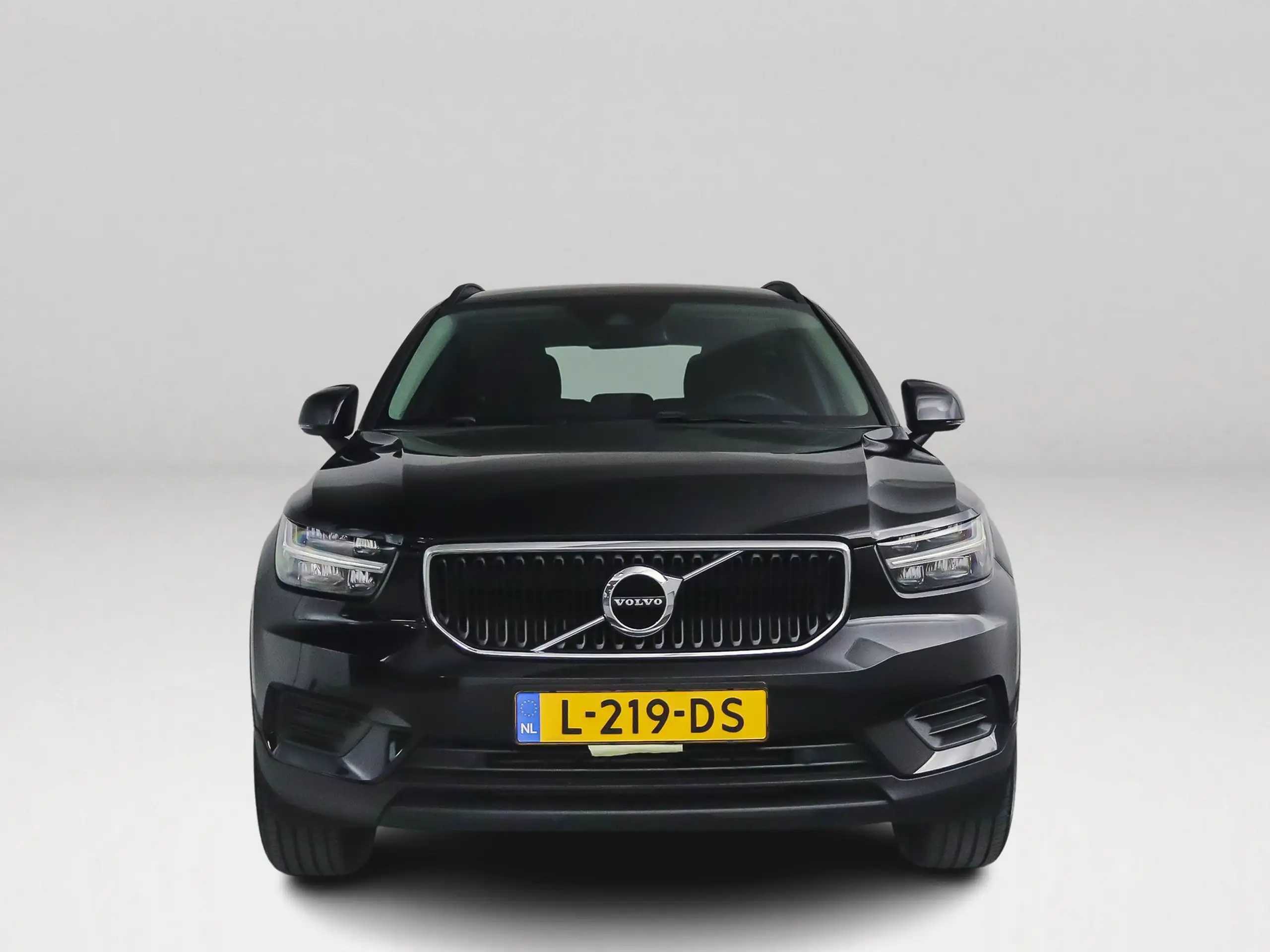 Volvo - XC40