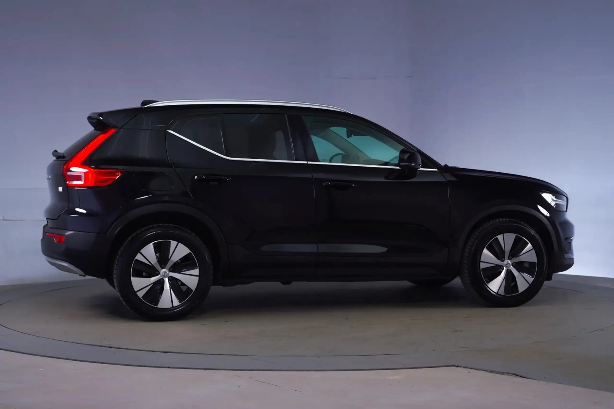 Volvo - XC40