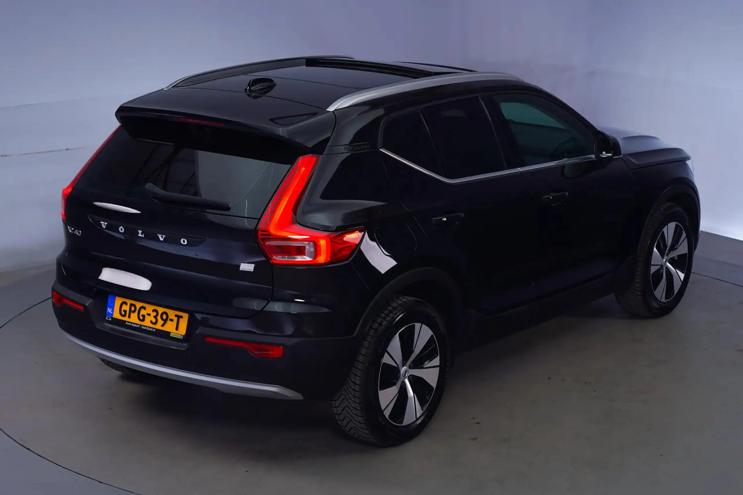 Volvo - XC40