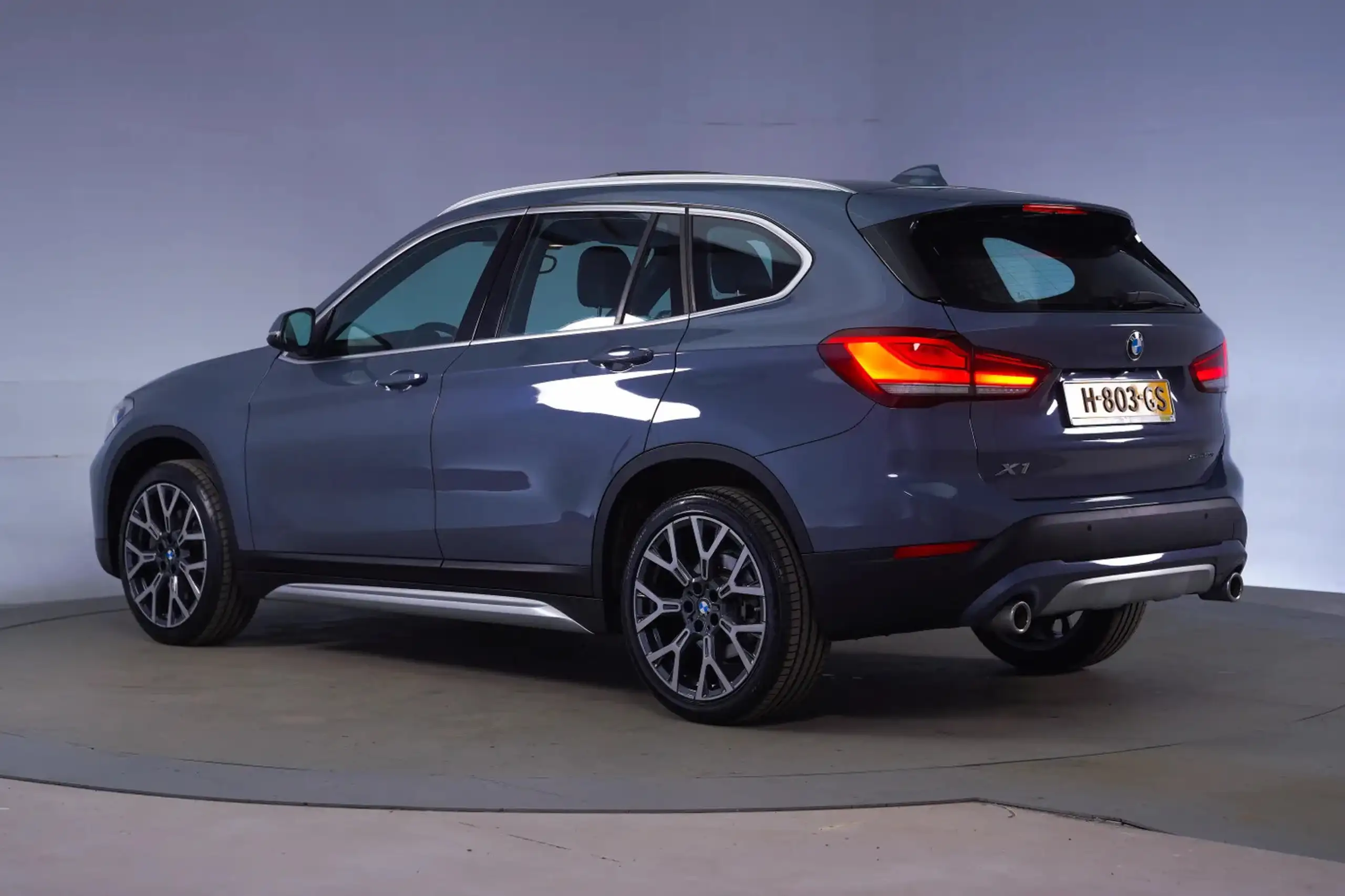 BMW - X1