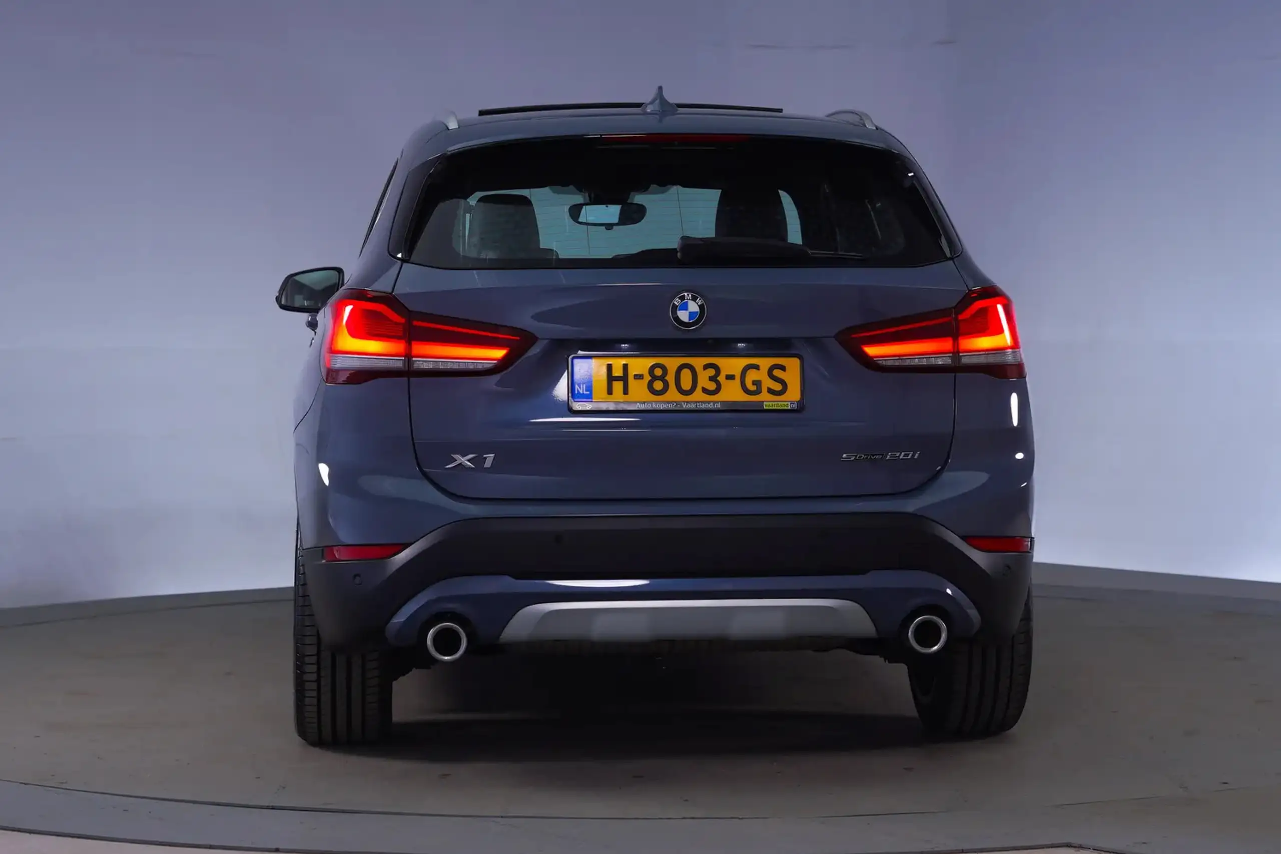 BMW - X1