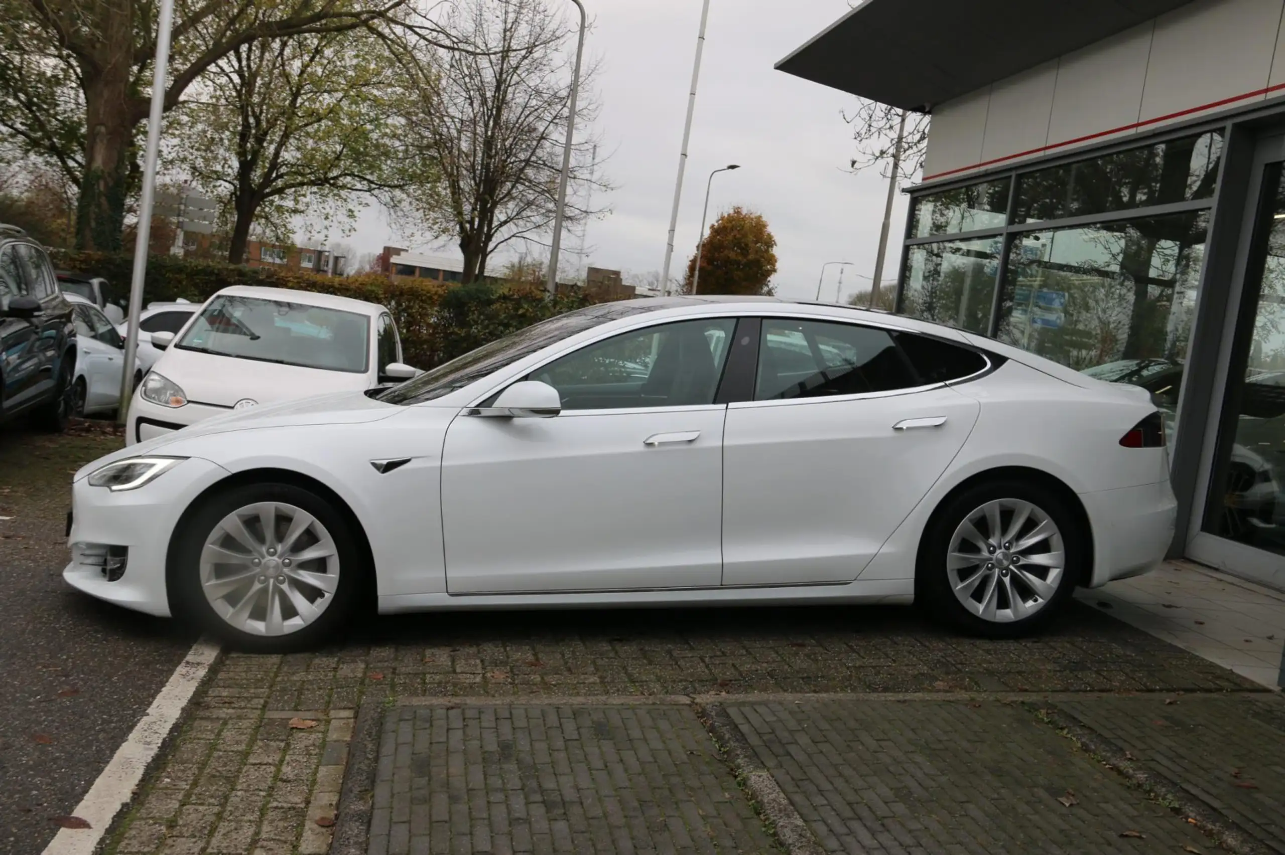 Tesla - Model S