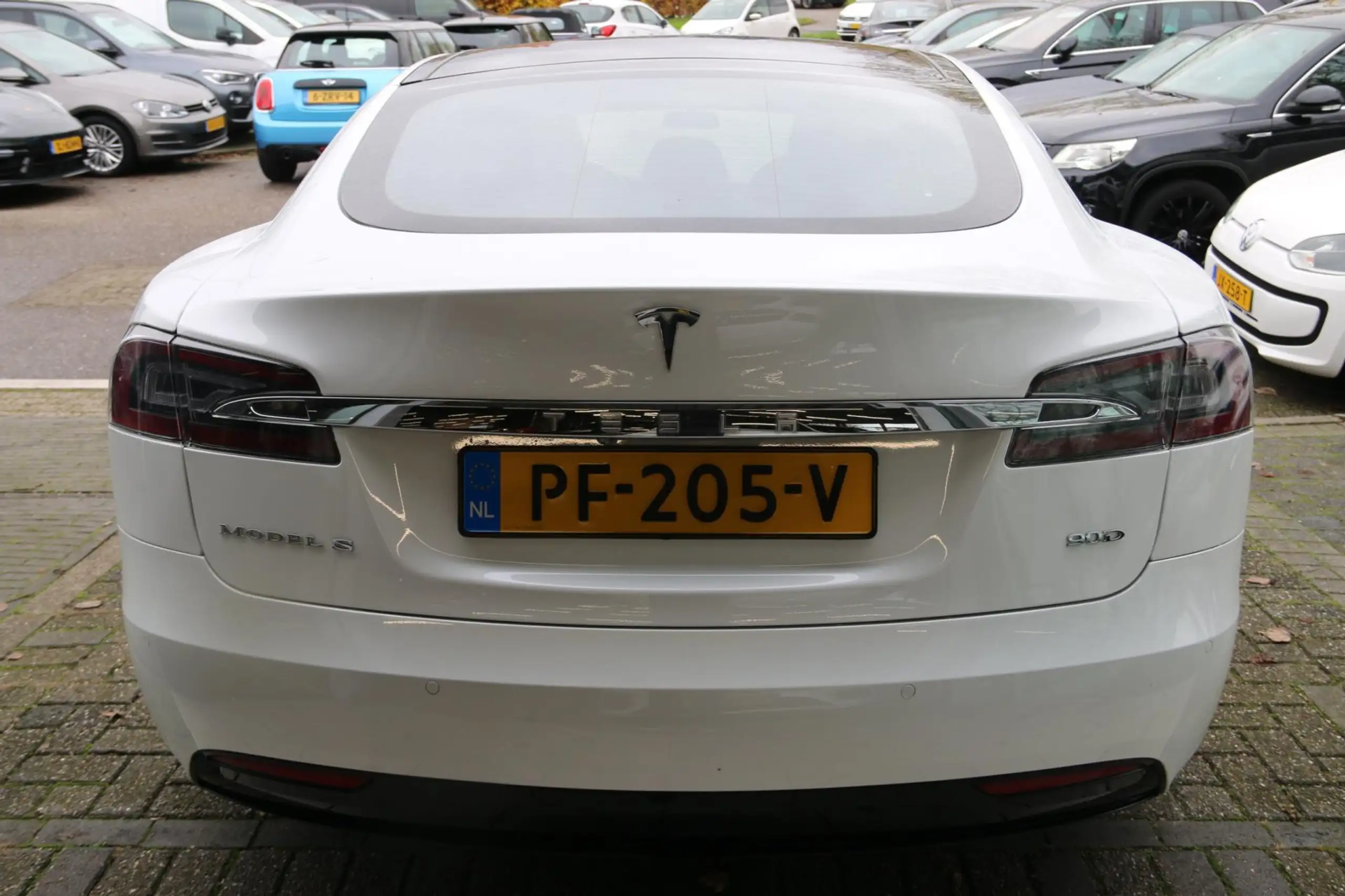 Tesla - Model S