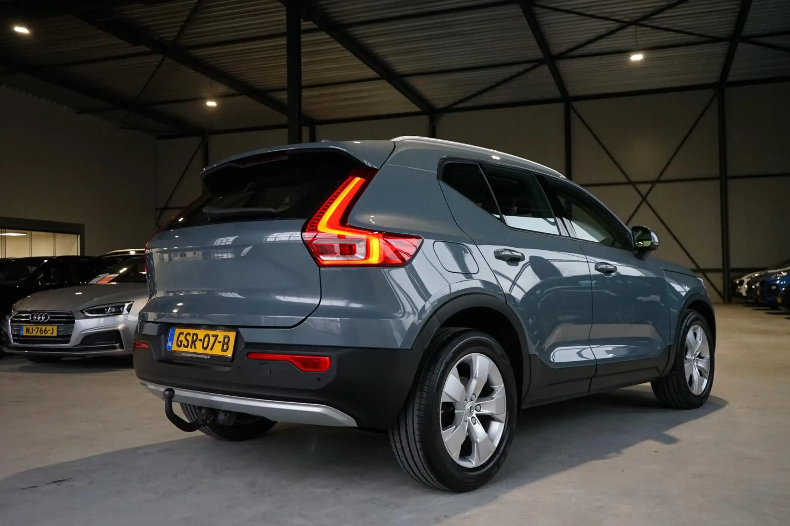 Volvo - XC40