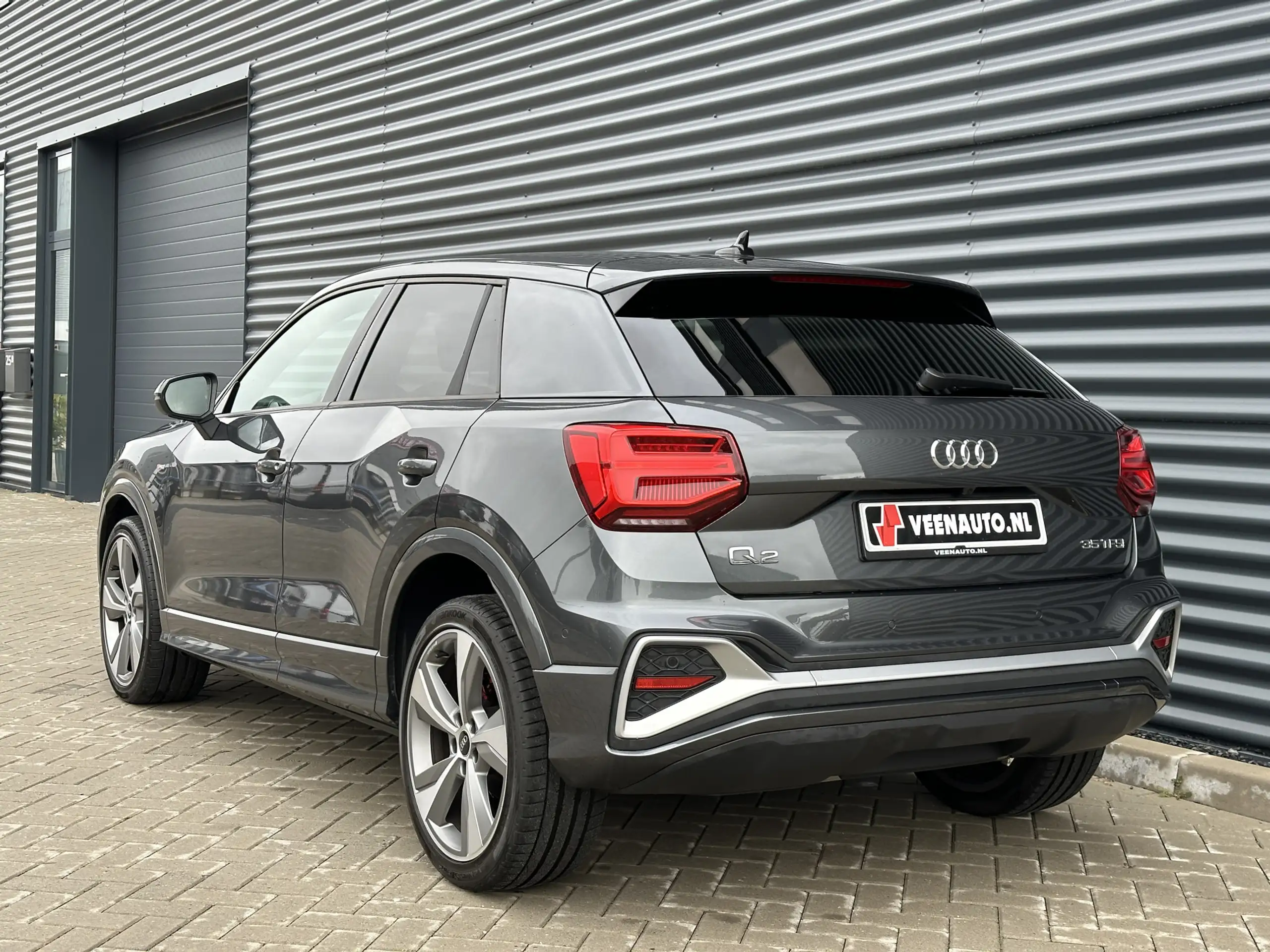 Audi - Q2