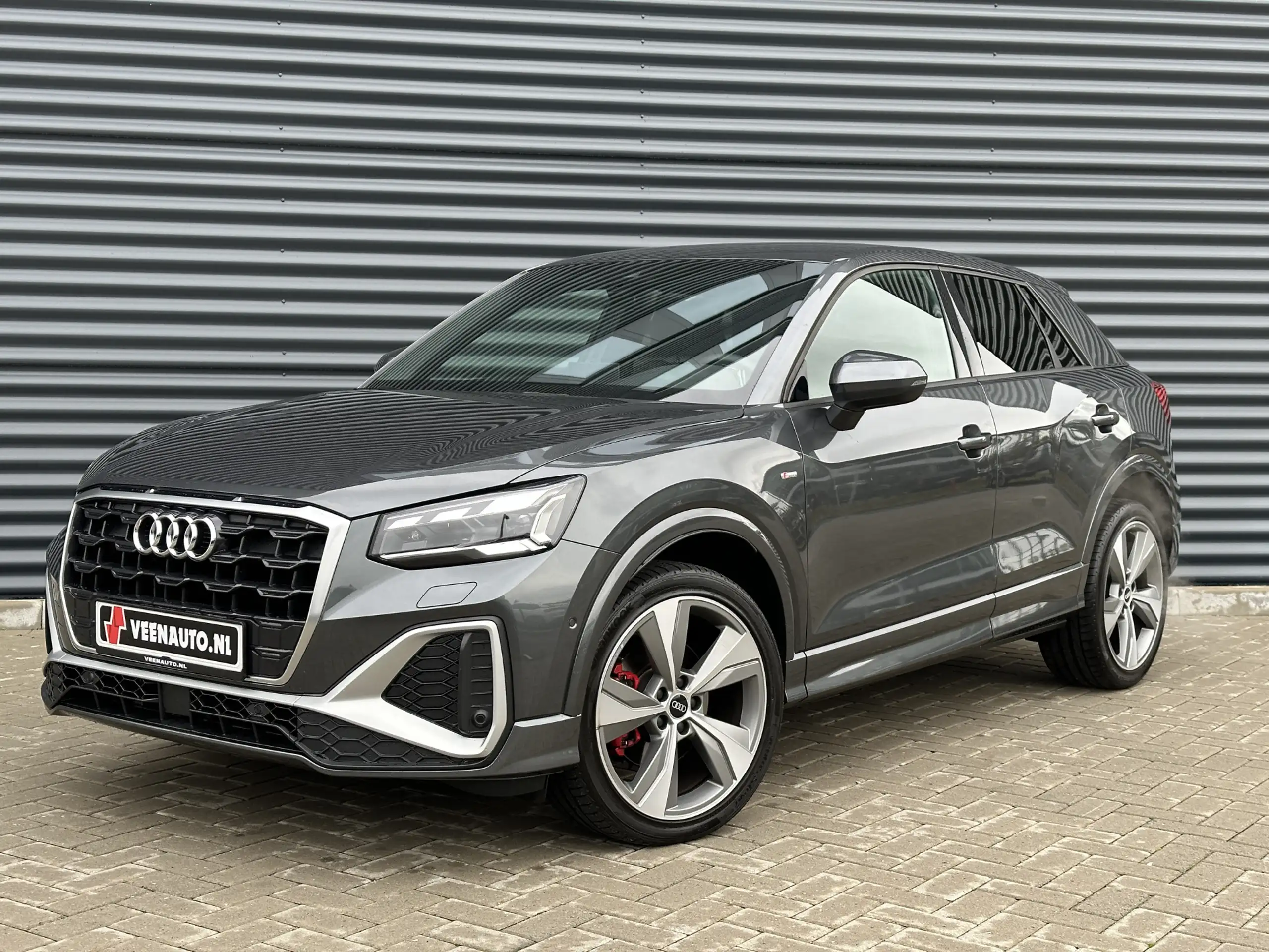 Audi - Q2