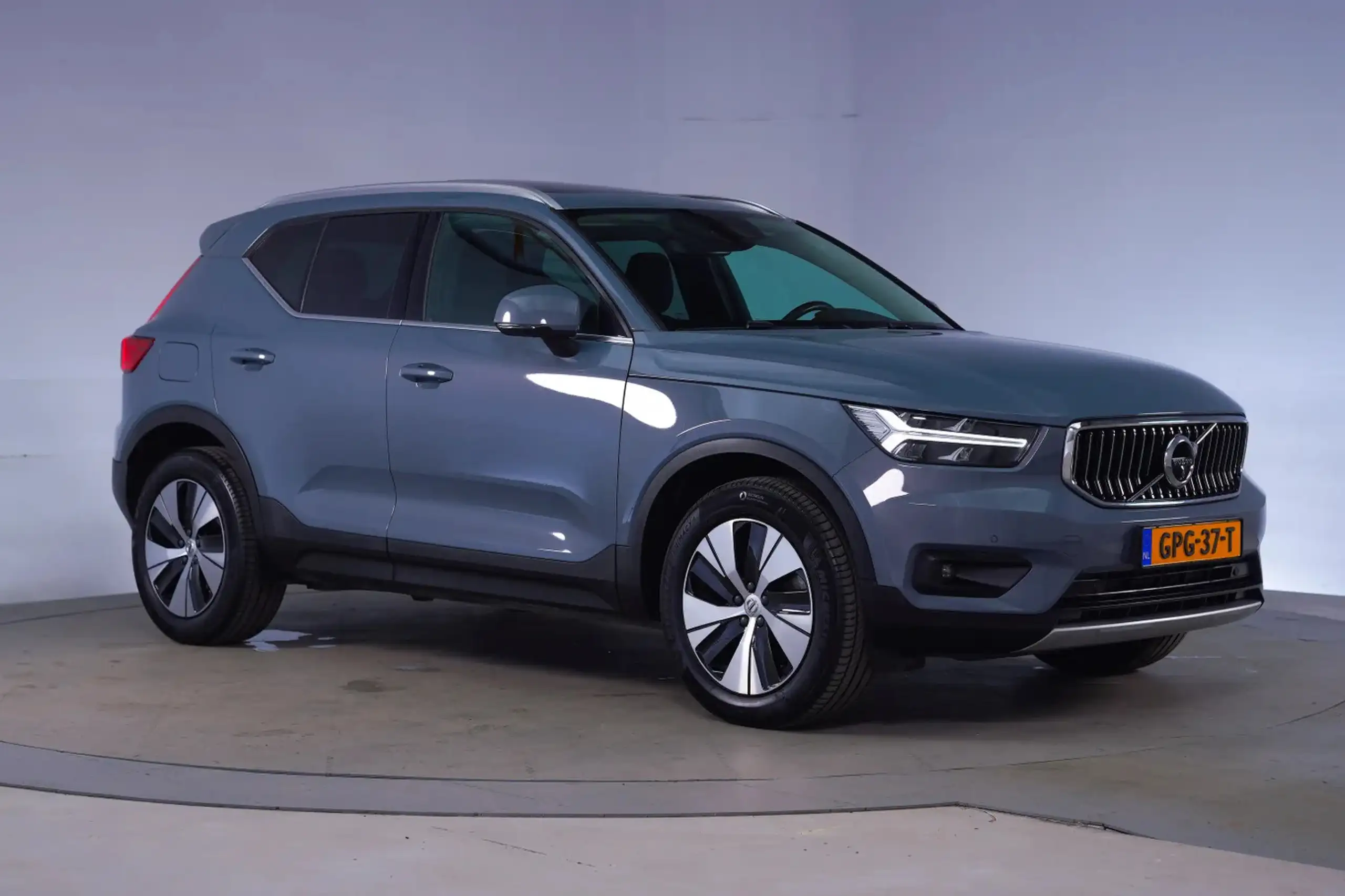 Volvo - XC40