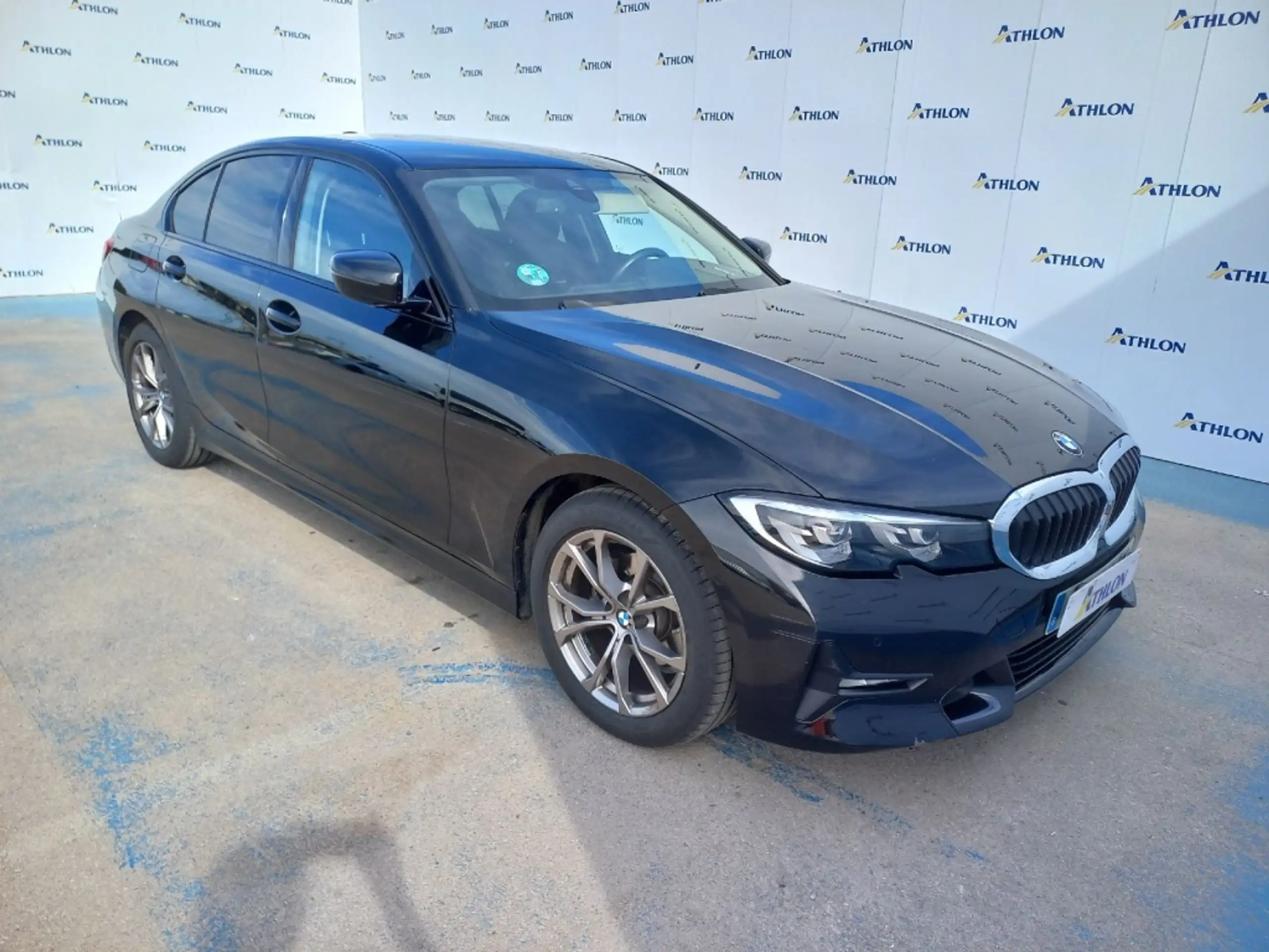 BMW 318 2021