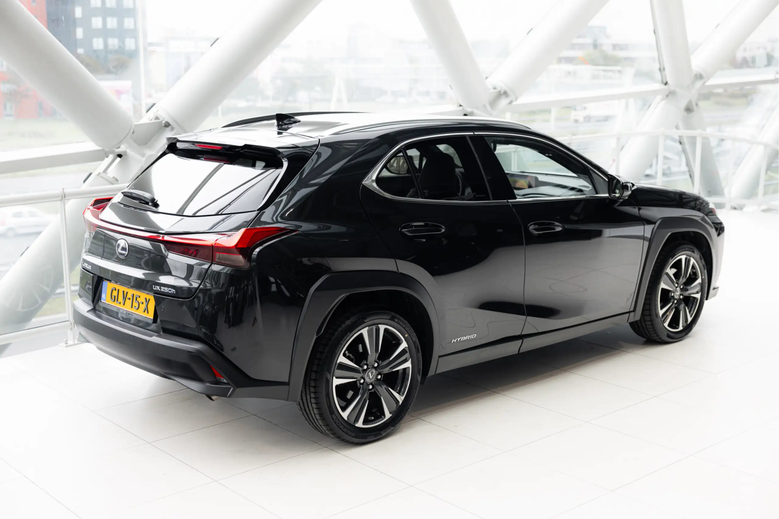 Lexus - UX 250h