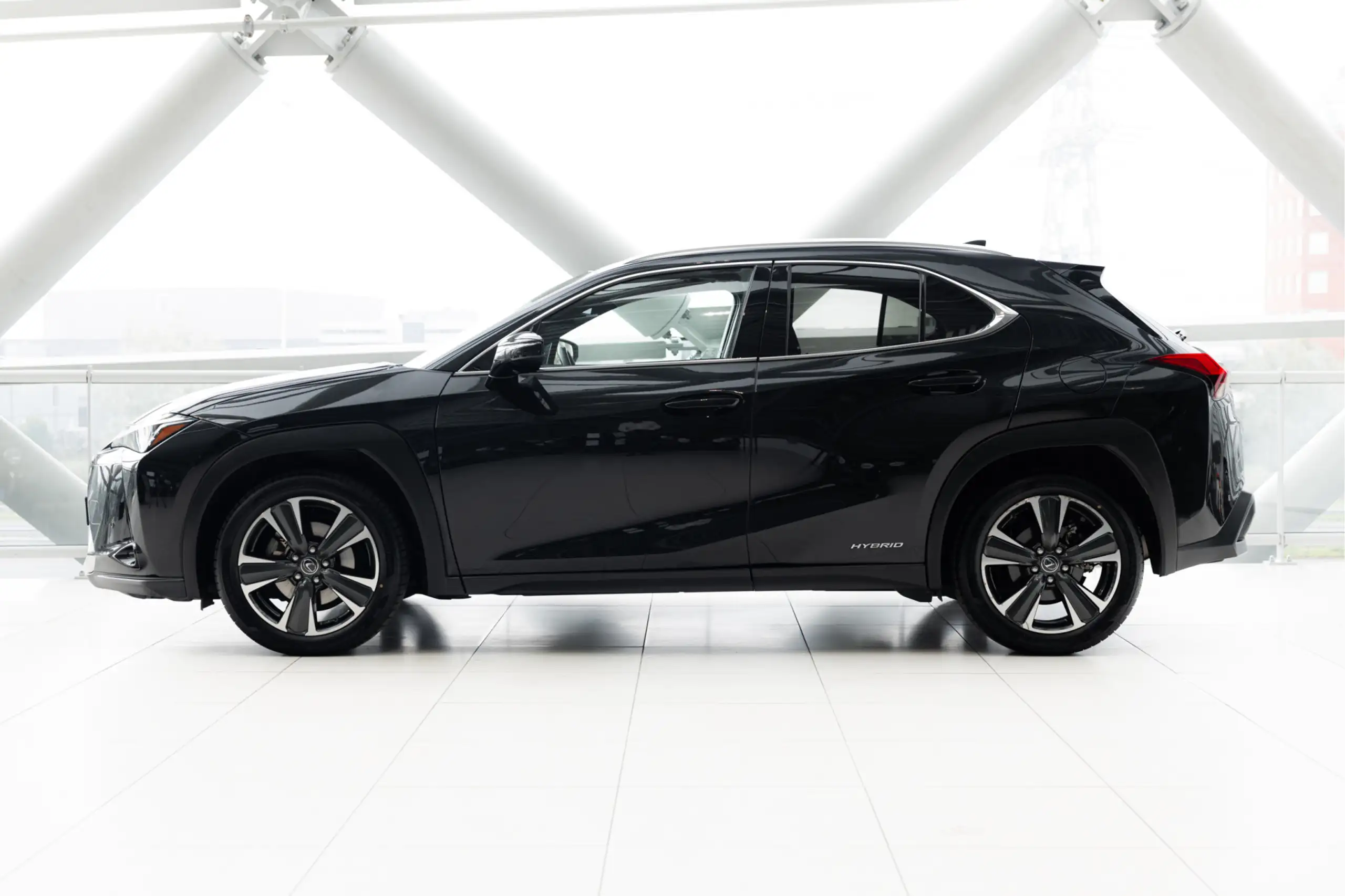 Lexus - UX 250h