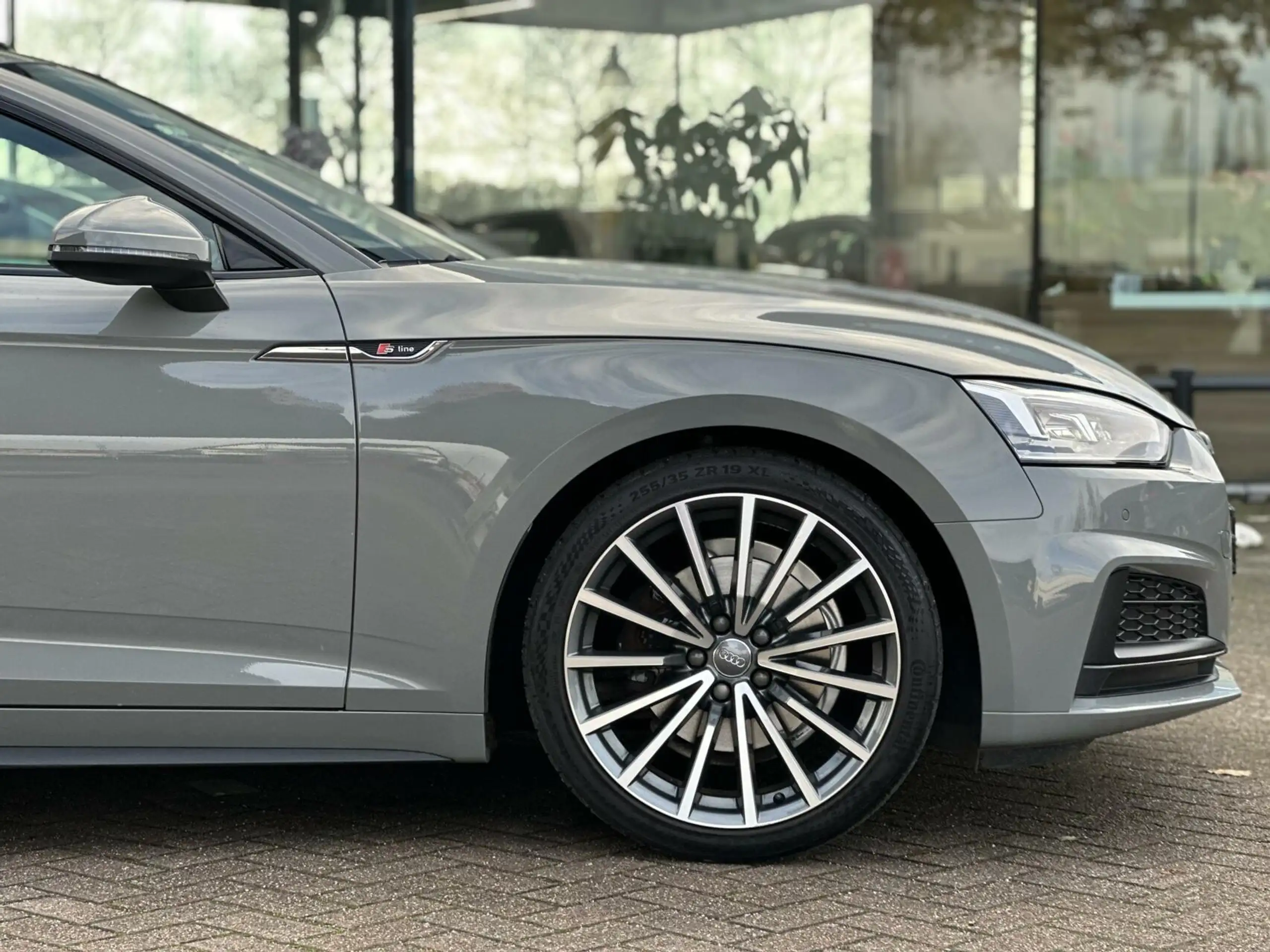 Audi - A5