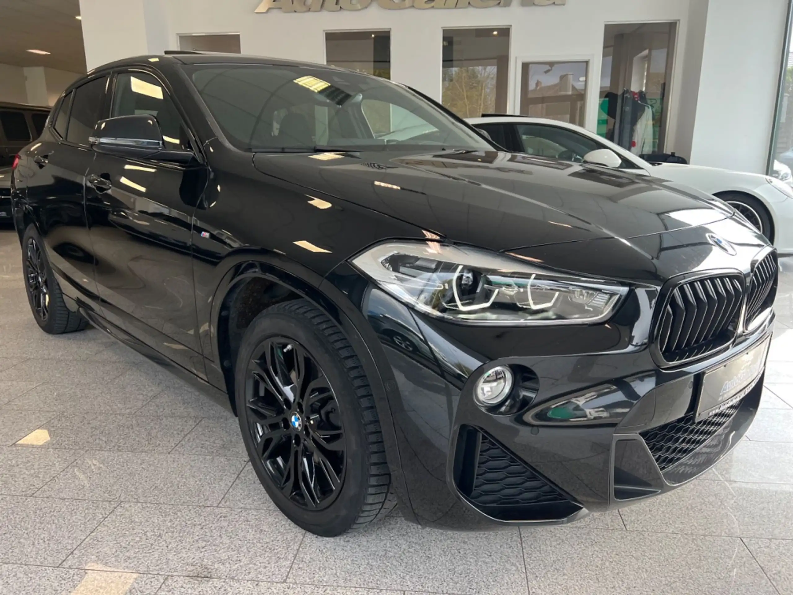 BMW - X2