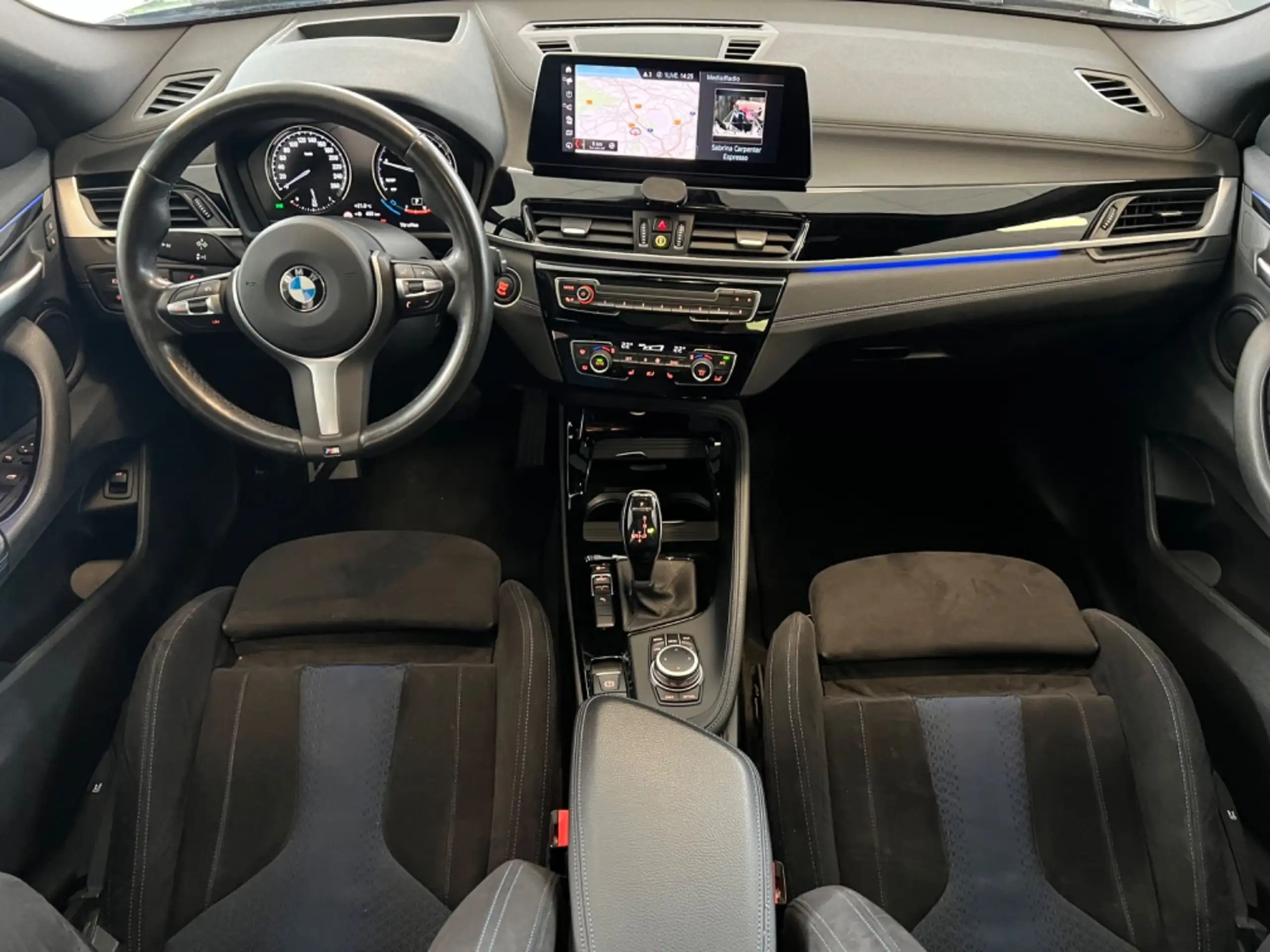 BMW - X2