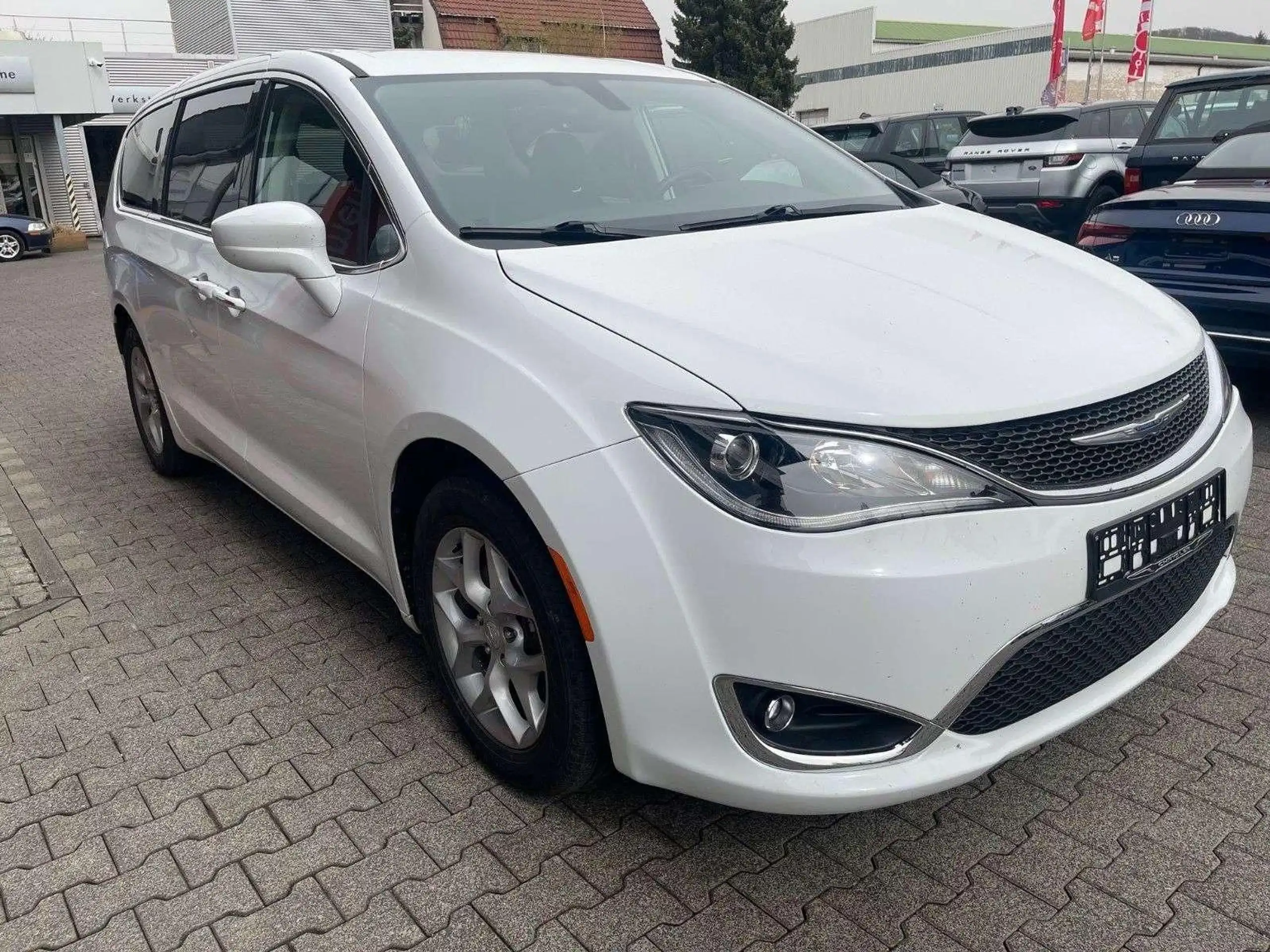 Chrysler - Pacifica