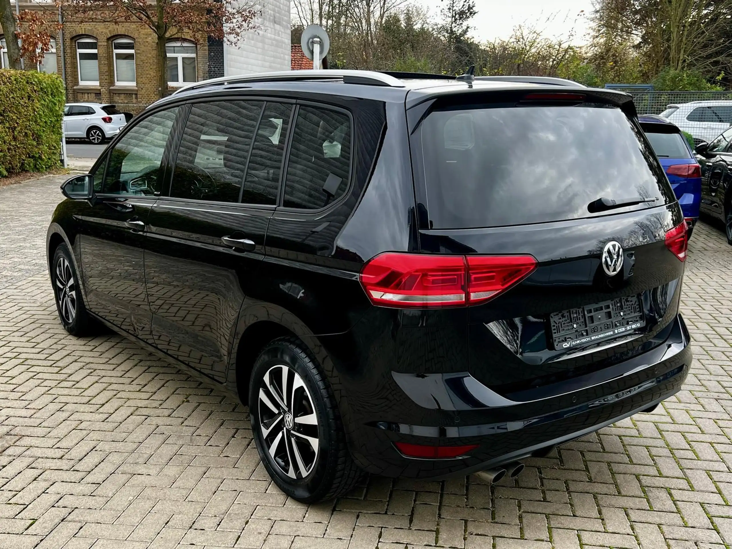 Volkswagen - Touran