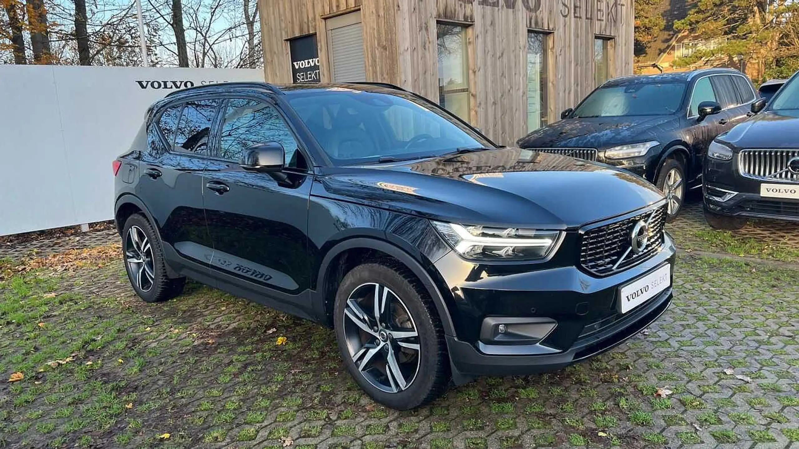 Volvo - XC40