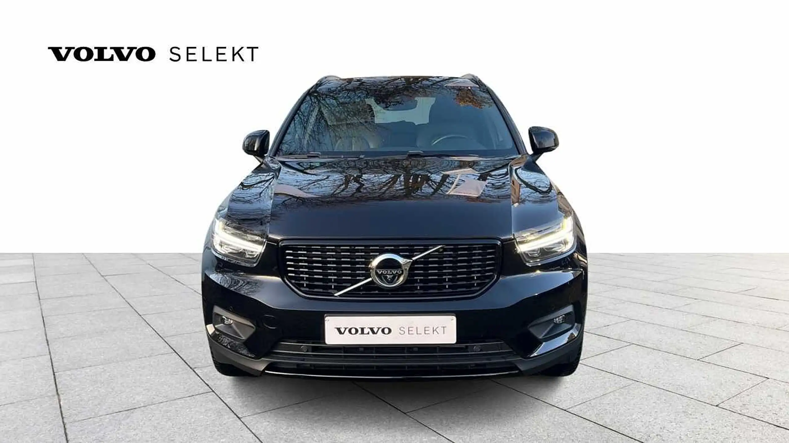 Volvo - XC40