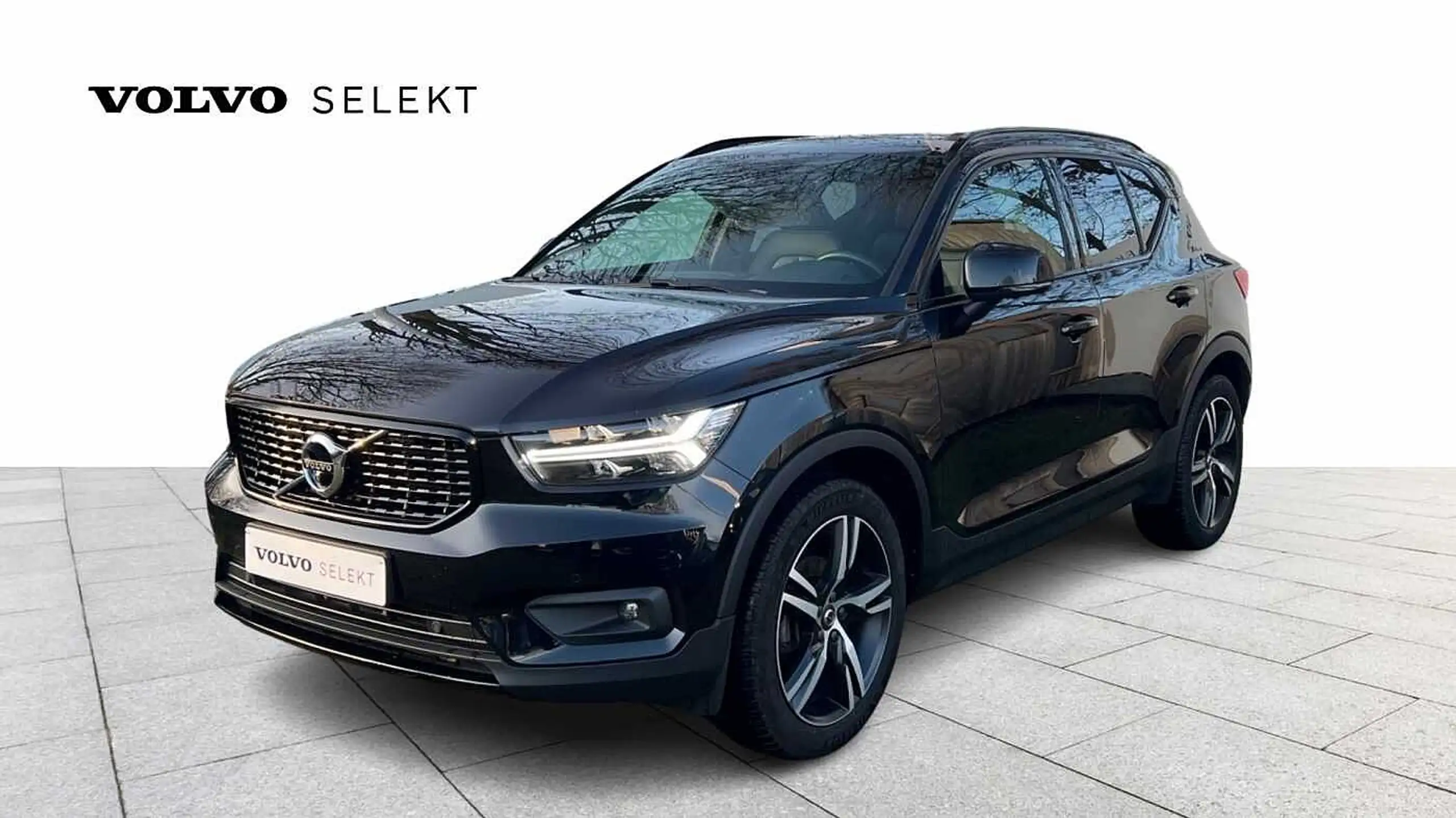 Volvo - XC40