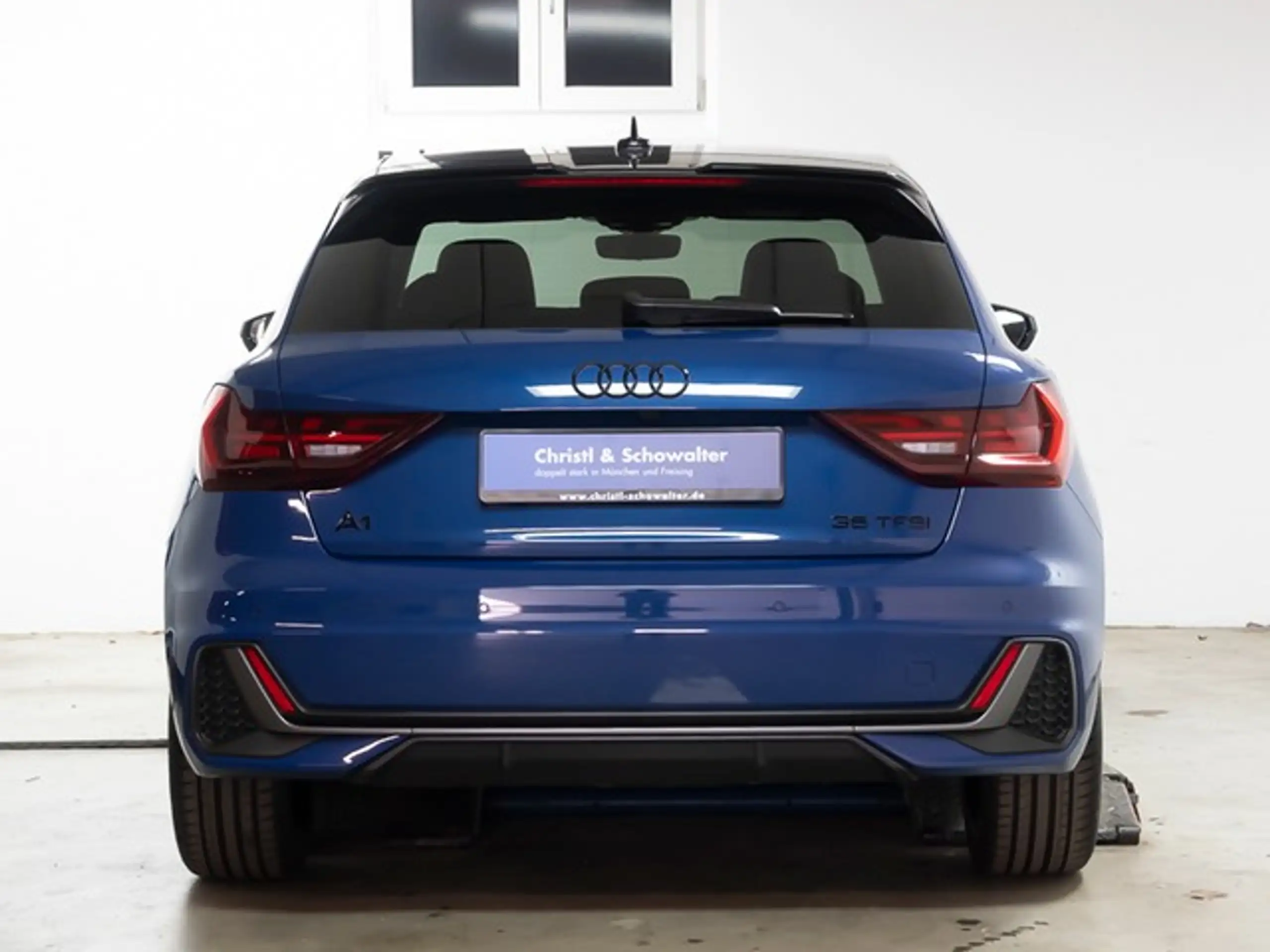 Audi - A1