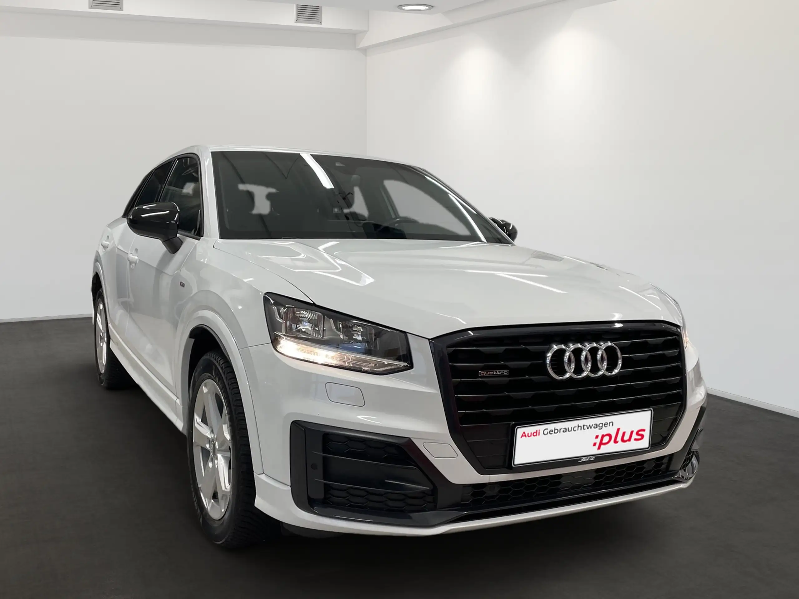 Audi - Q2