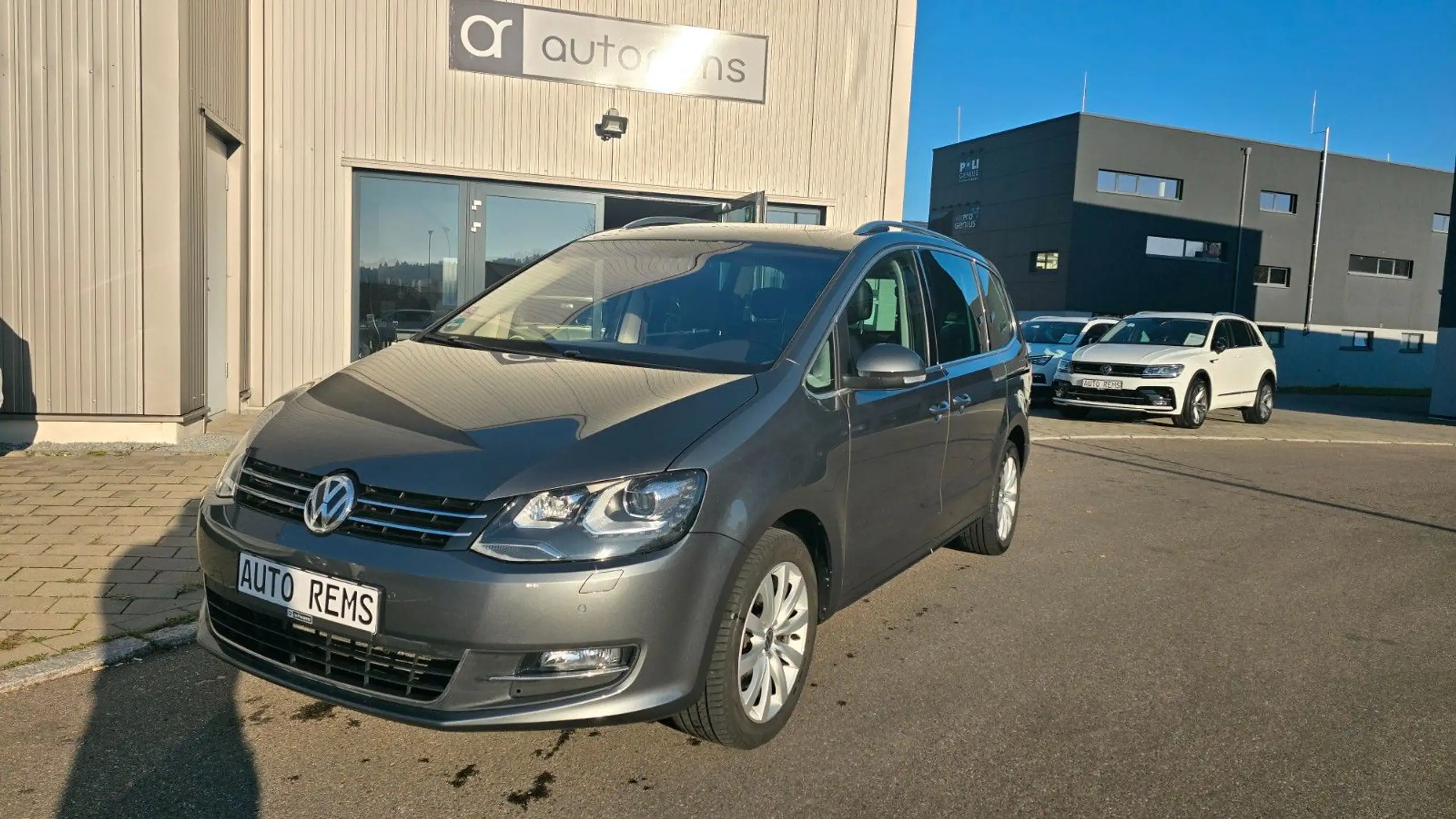 Volkswagen - Sharan