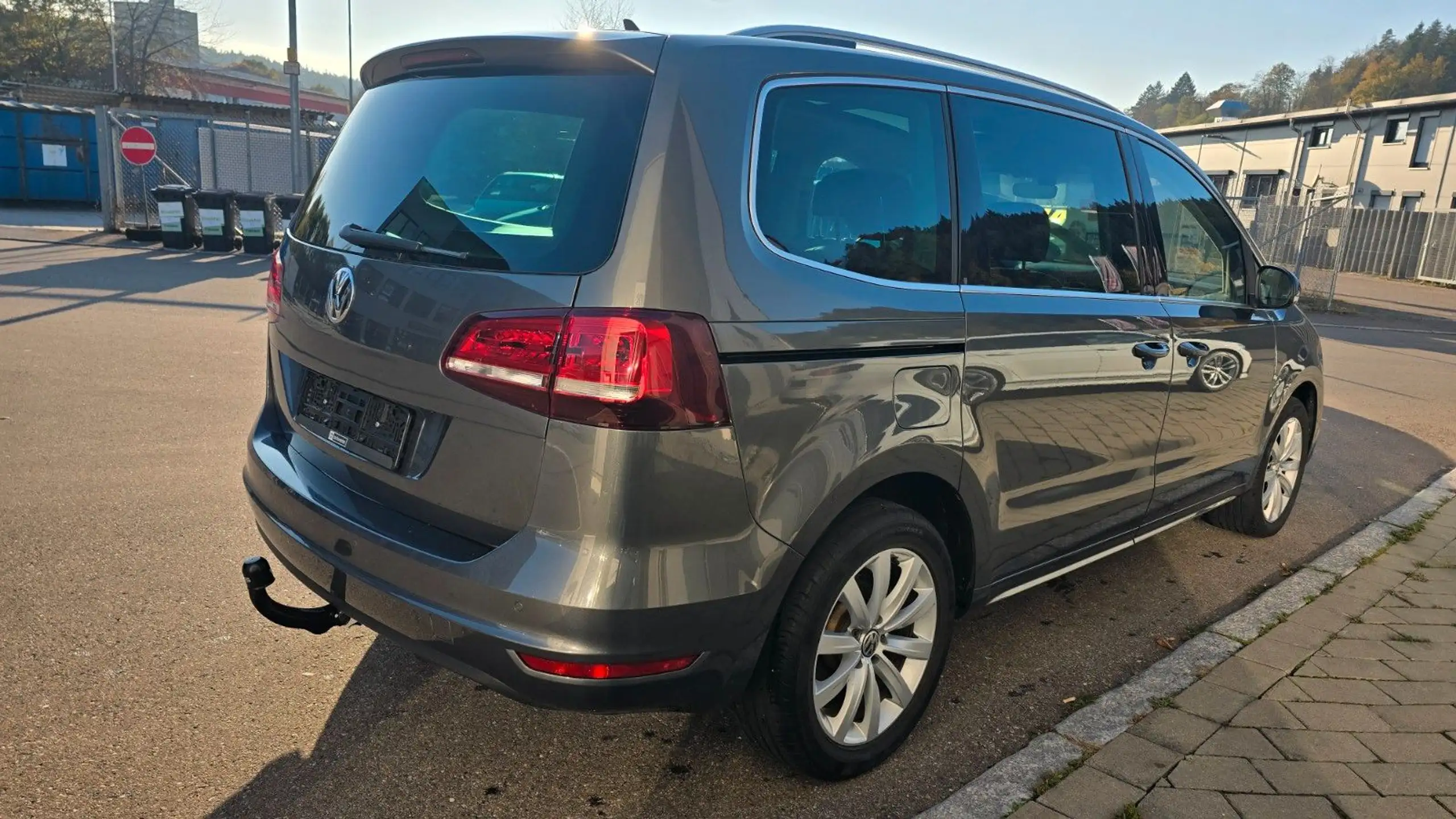 Volkswagen - Sharan