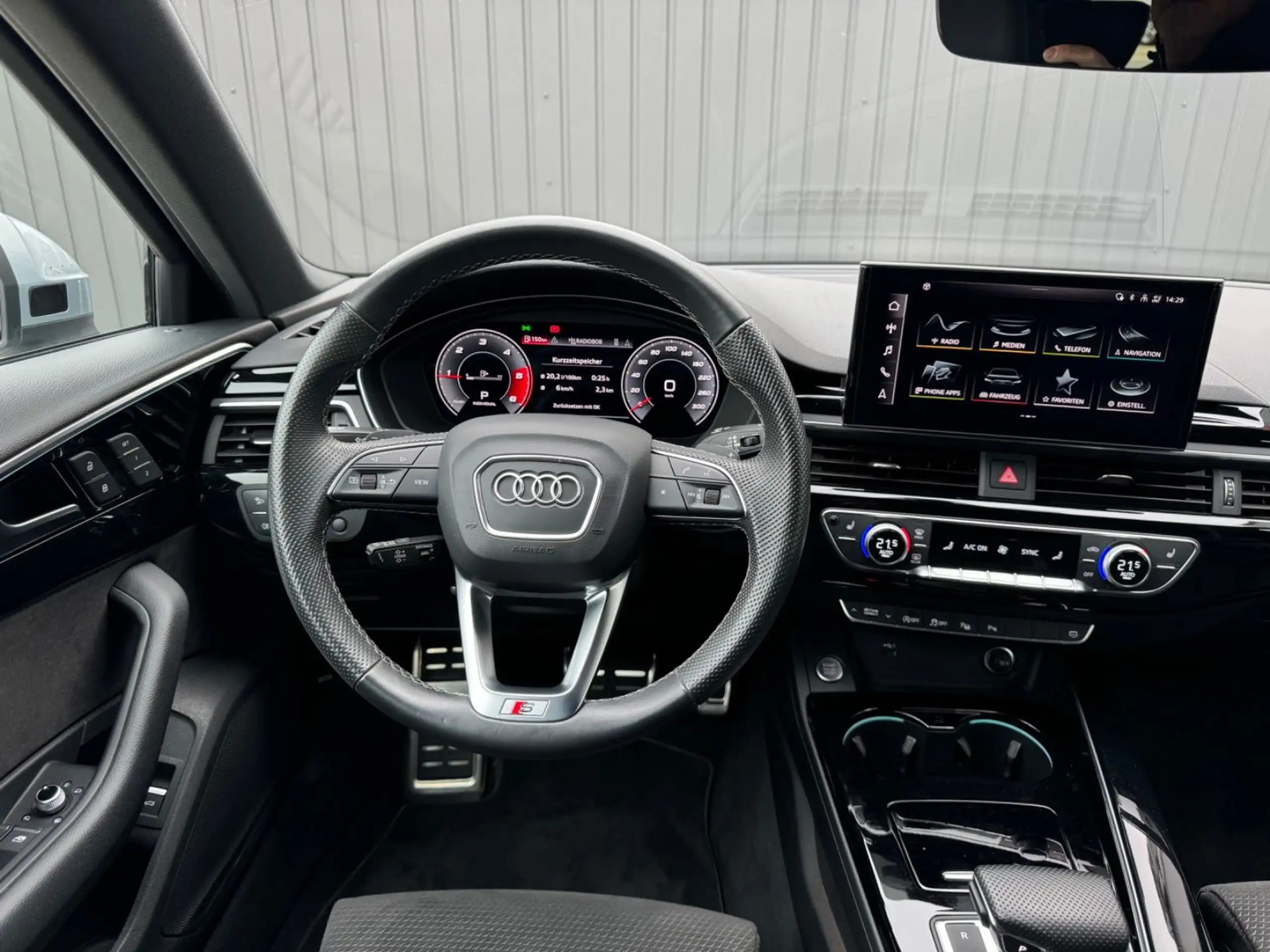 Audi - A4