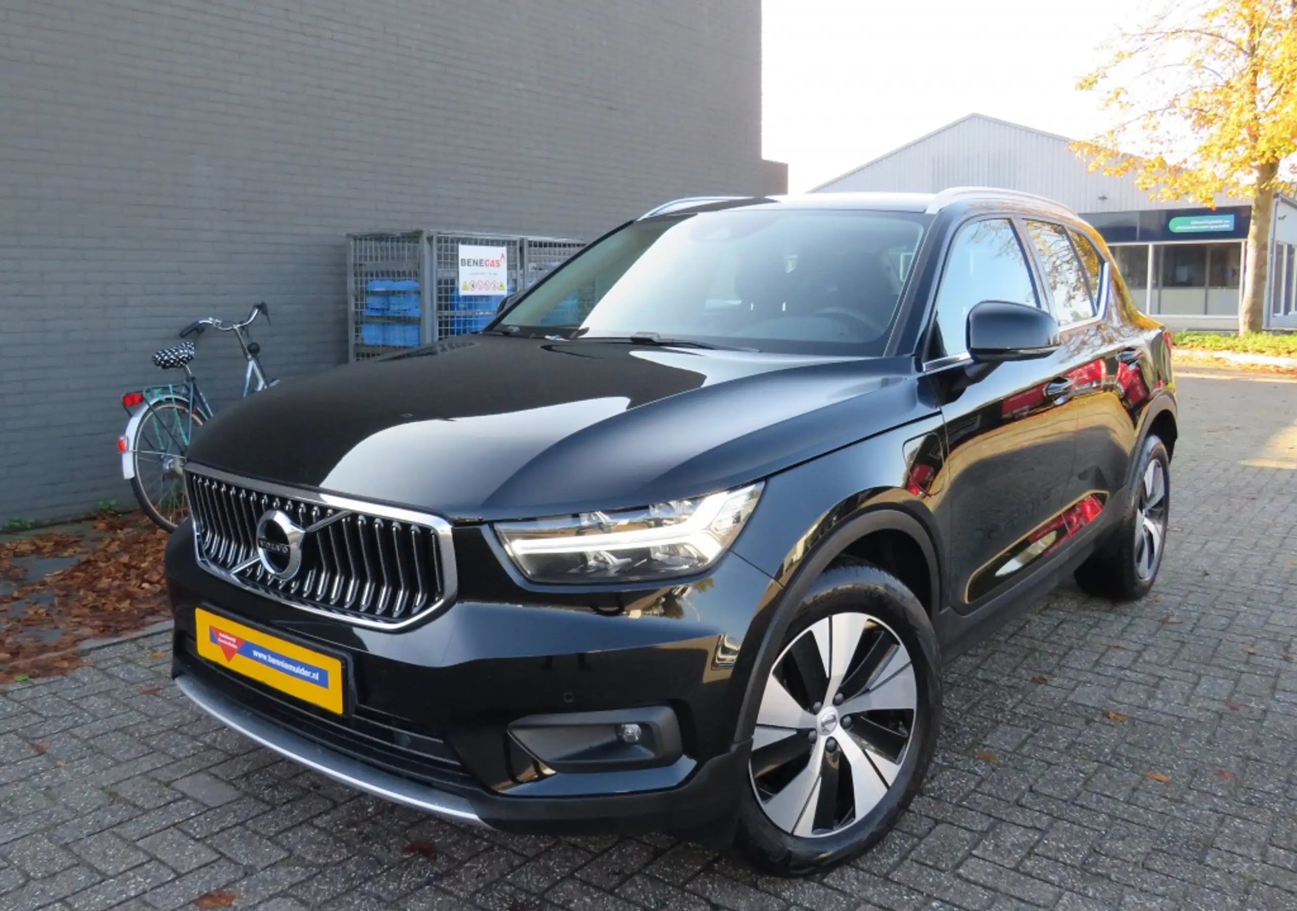 Volvo - XC40