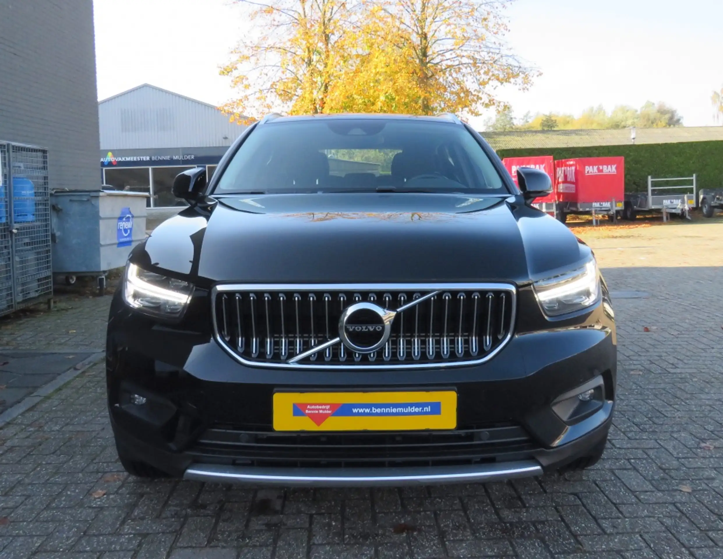 Volvo - XC40