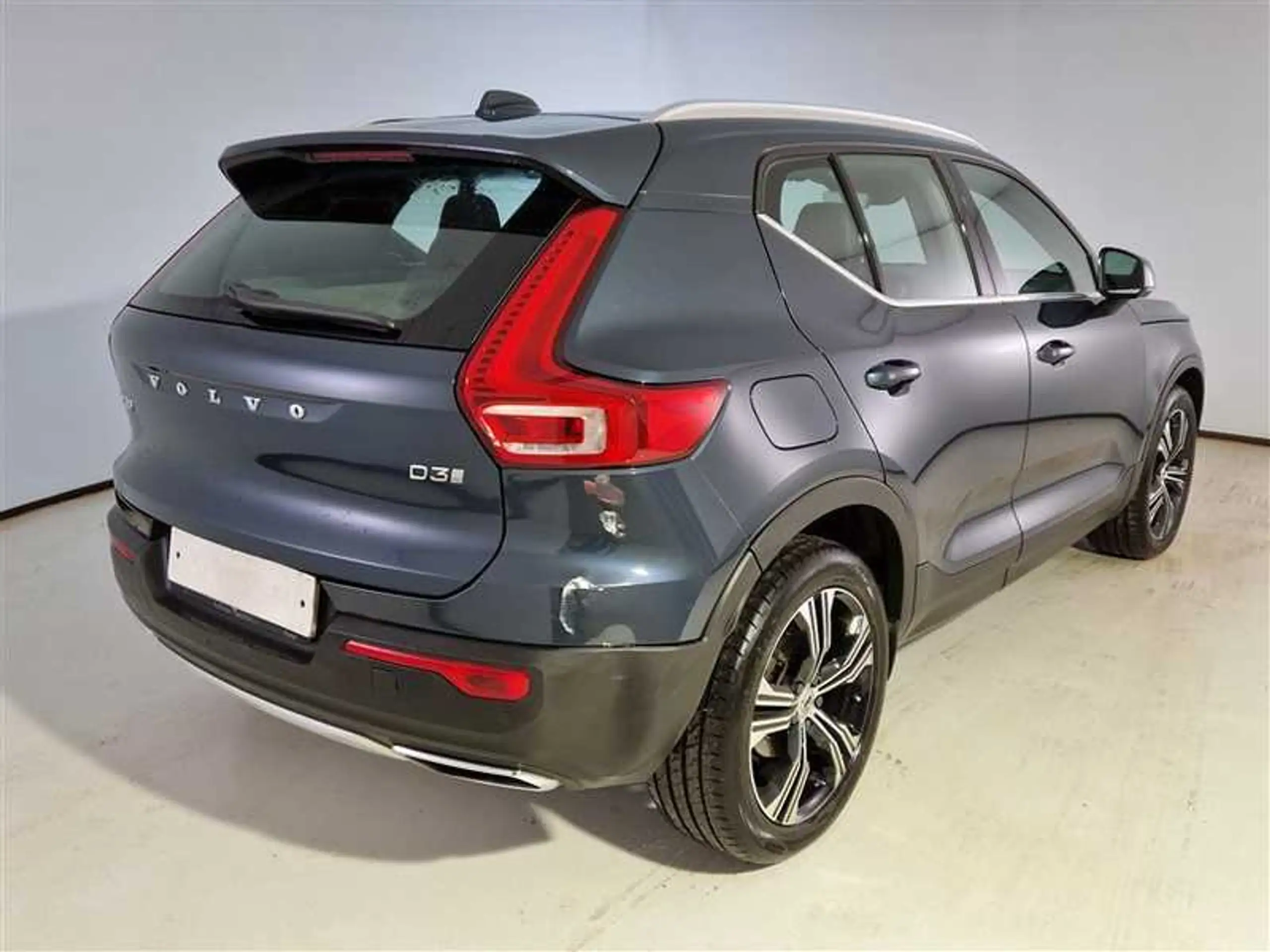 Volvo - XC40