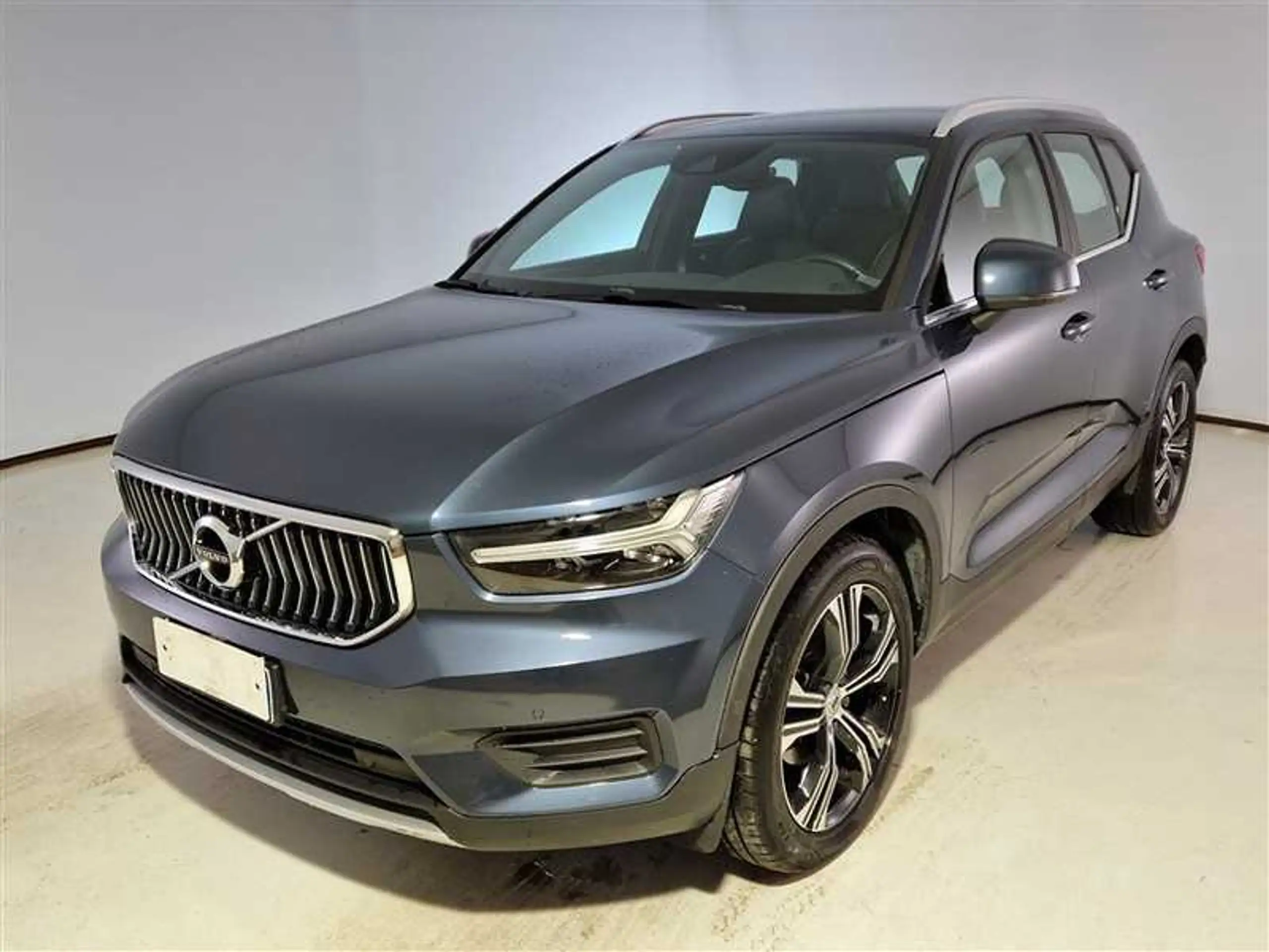 Volvo - XC40