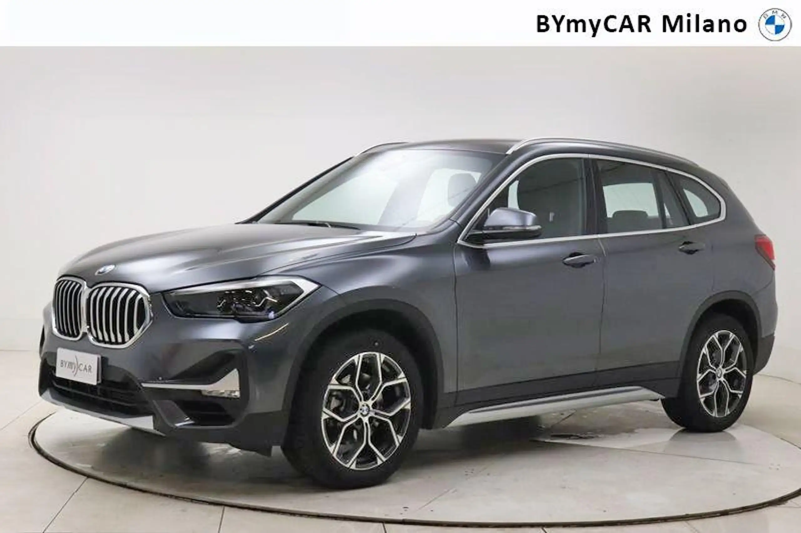 BMW - X1