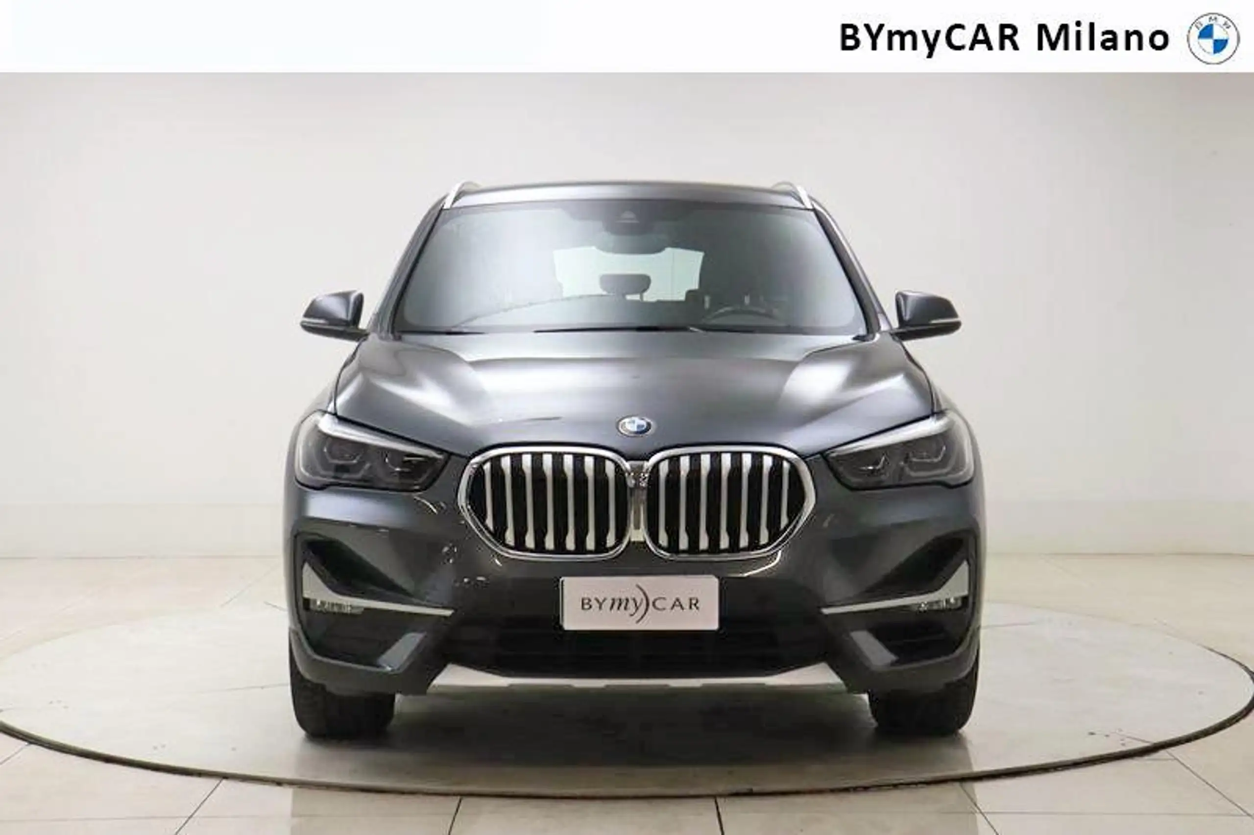 BMW - X1