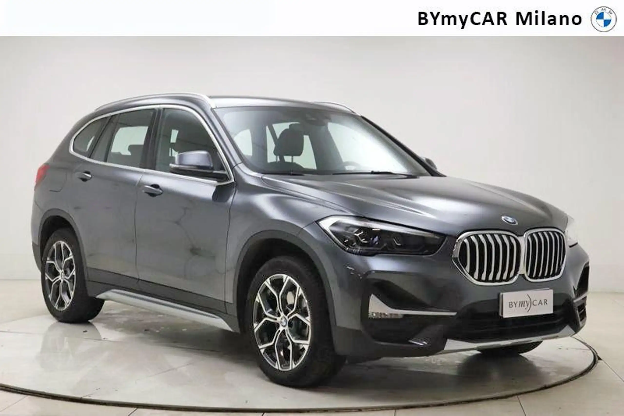 BMW - X1